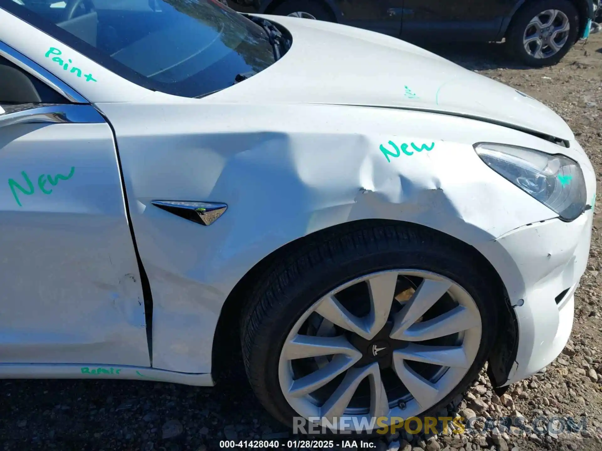 19 Photograph of a damaged car 5YJ3E1EB9LF746824 TESLA MODEL 3 2020