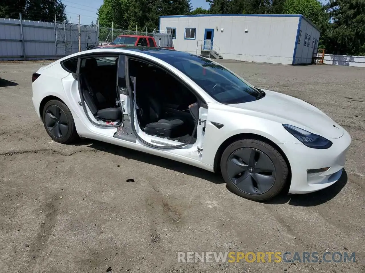4 Photograph of a damaged car 5YJ3E1EB9LF770329 TESLA MODEL 3 2020