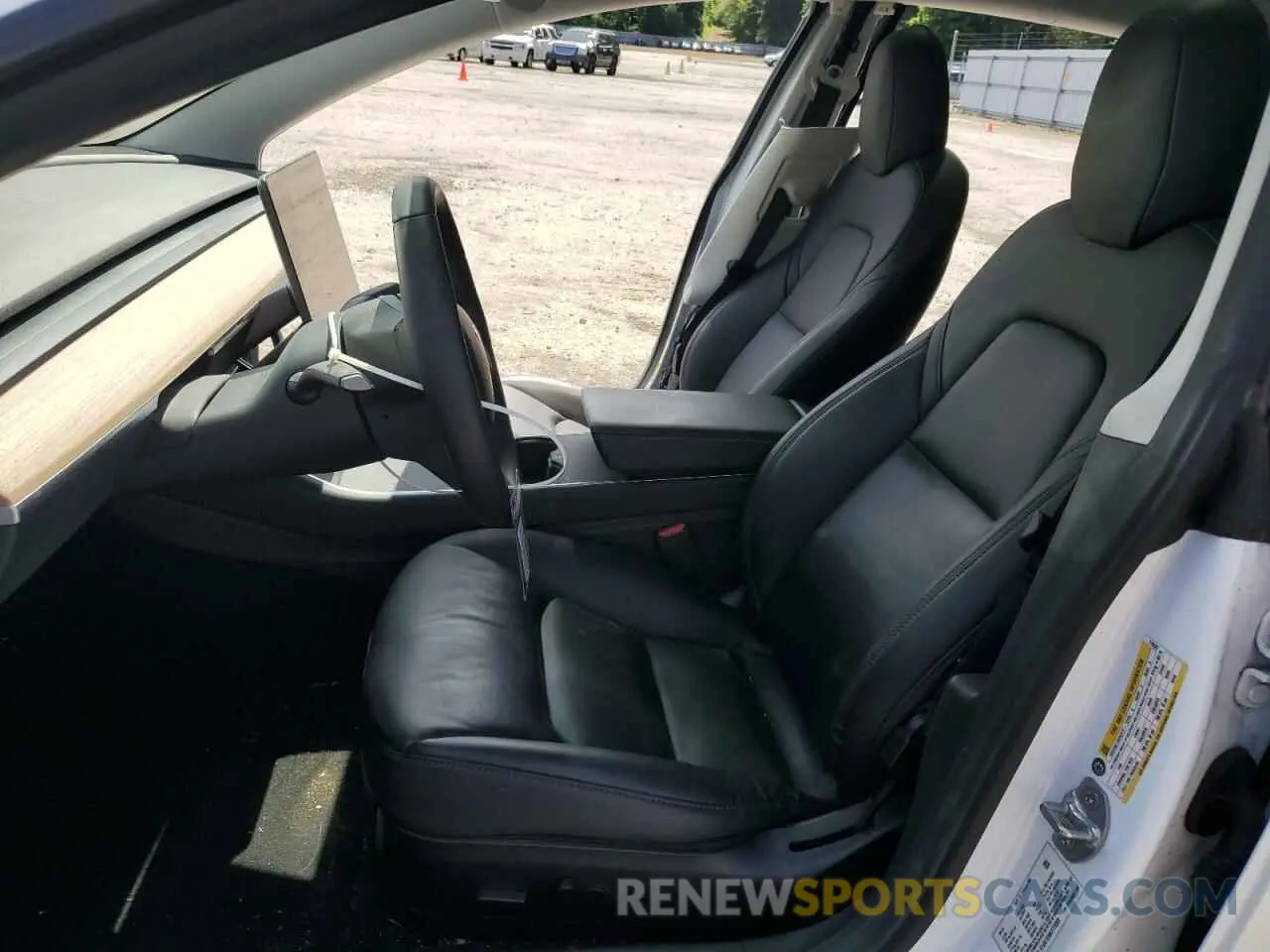 7 Photograph of a damaged car 5YJ3E1EB9LF770329 TESLA MODEL 3 2020