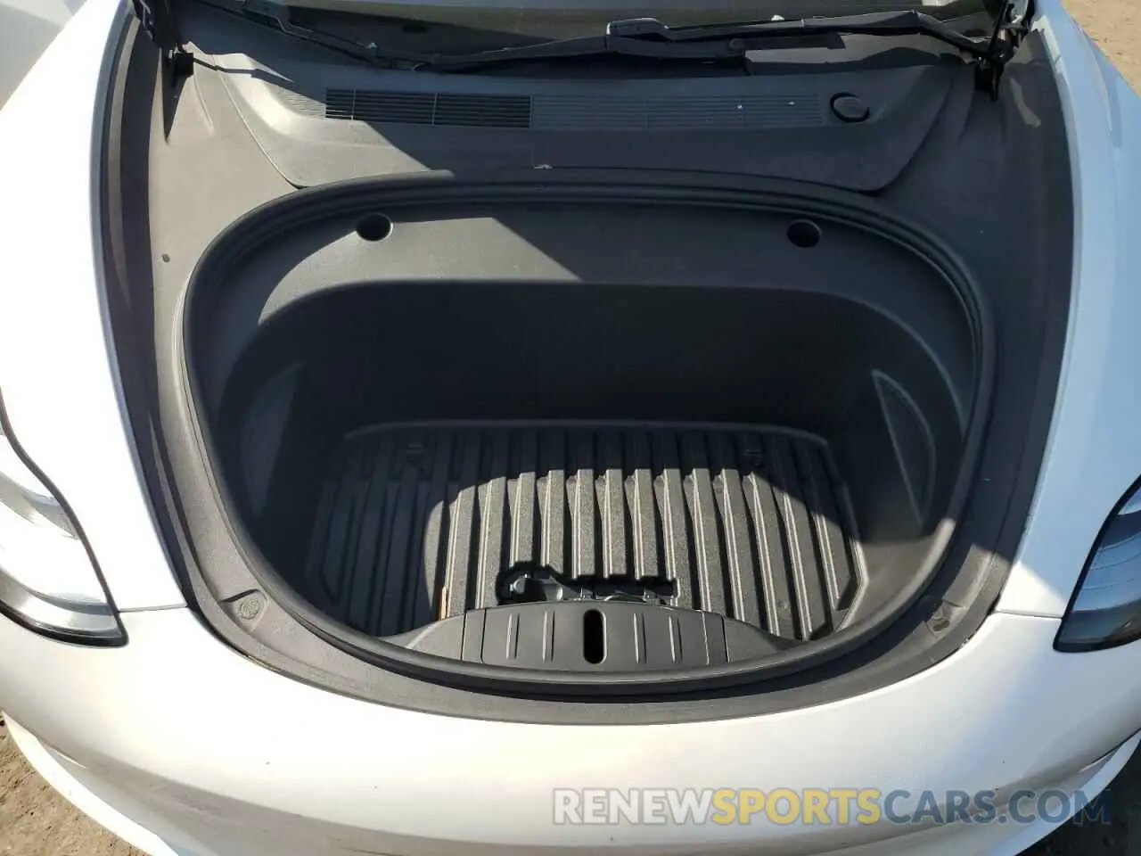 11 Photograph of a damaged car 5YJ3E1EB9LF782996 TESLA MODEL 3 2020