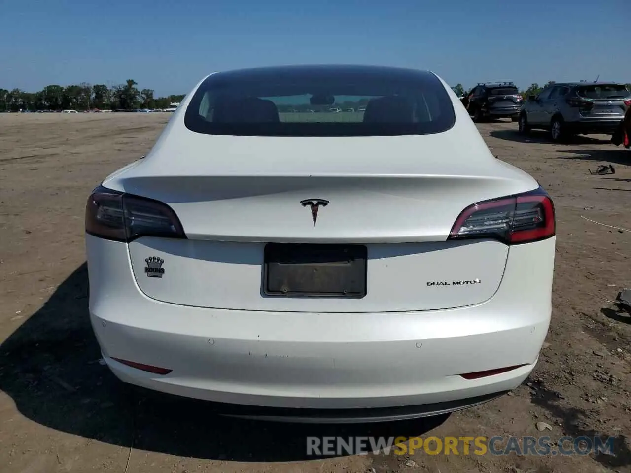 6 Photograph of a damaged car 5YJ3E1EB9LF782996 TESLA MODEL 3 2020
