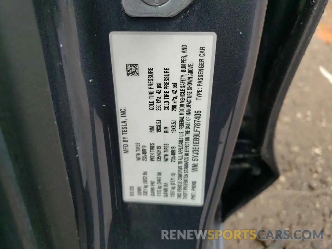 12 Photograph of a damaged car 5YJ3E1EB9LF787406 TESLA MODEL 3 2020
