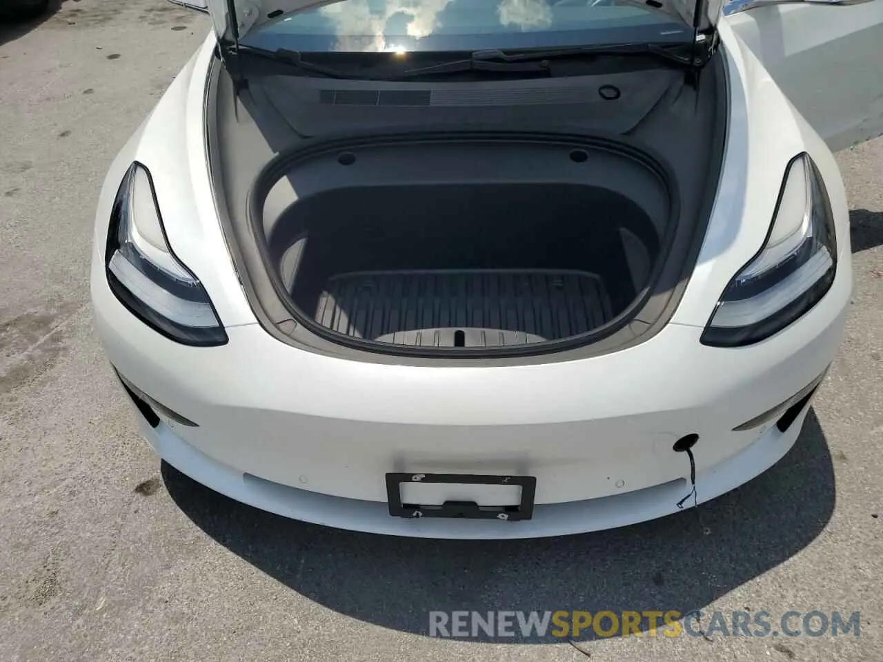 11 Photograph of a damaged car 5YJ3E1EB9LF788006 TESLA MODEL 3 2020