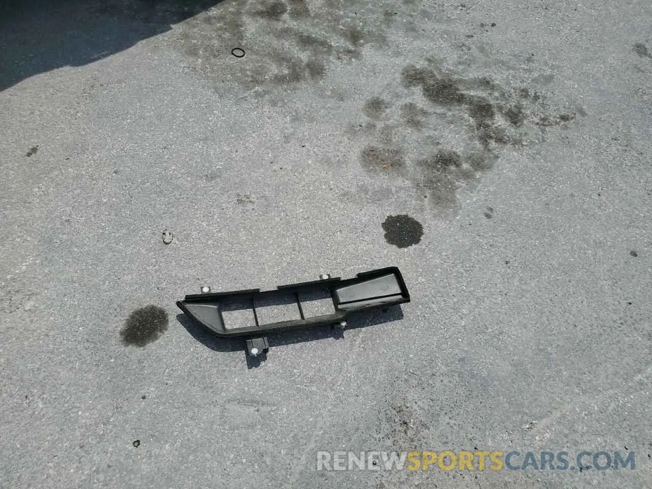 12 Photograph of a damaged car 5YJ3E1EB9LF788006 TESLA MODEL 3 2020