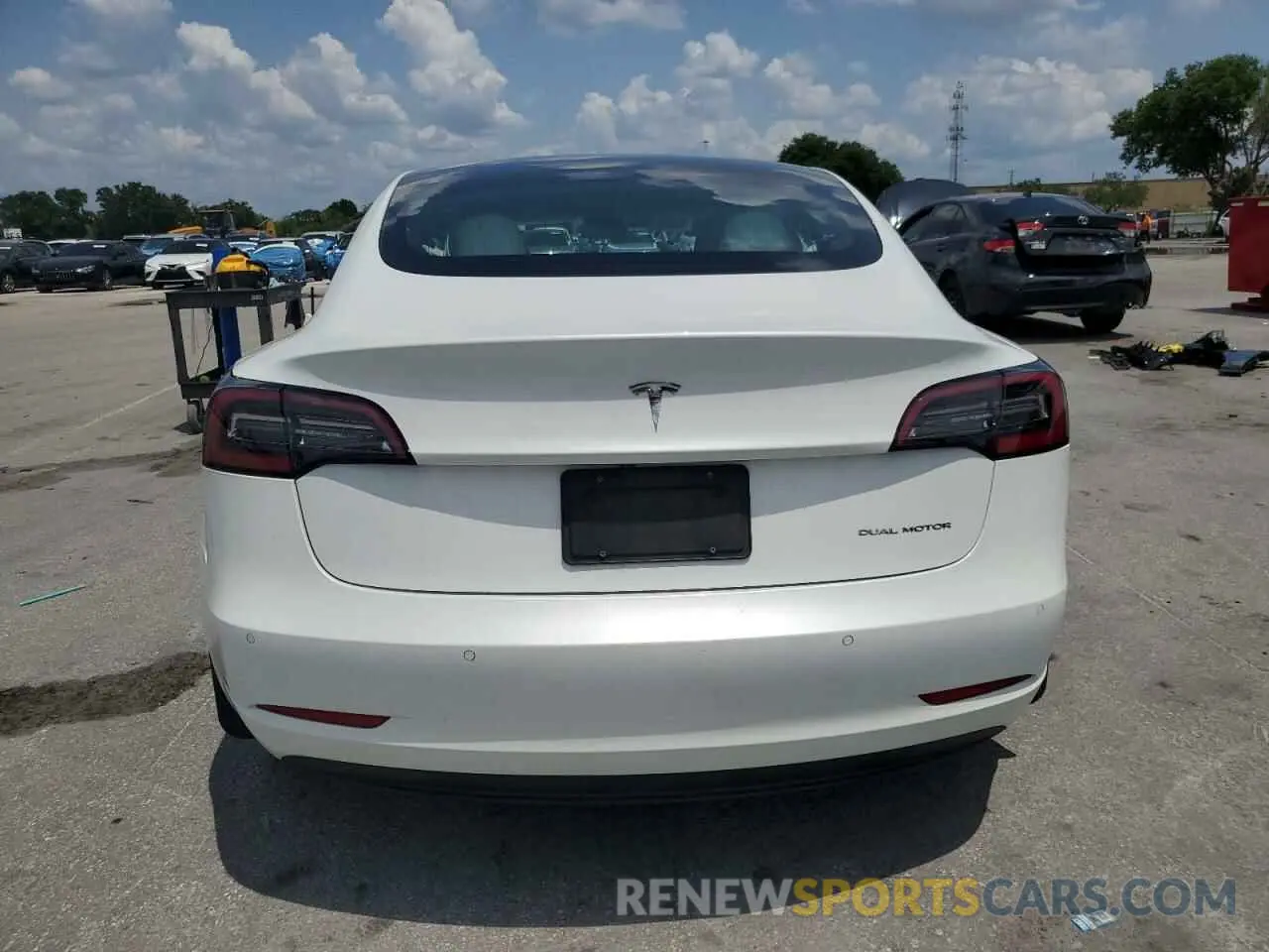 6 Photograph of a damaged car 5YJ3E1EB9LF788006 TESLA MODEL 3 2020
