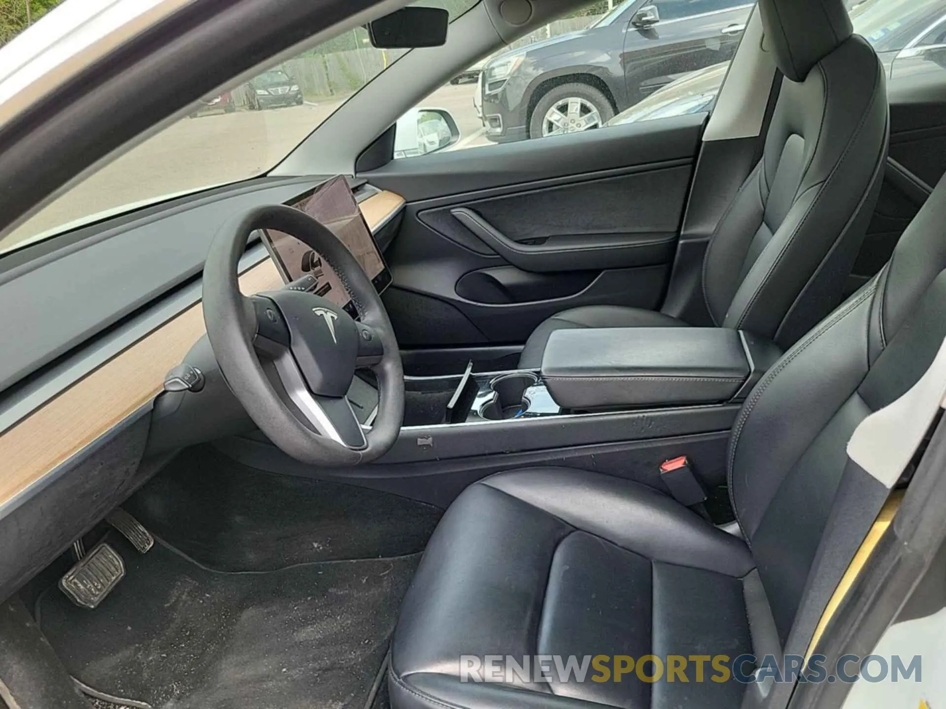 1 Photograph of a damaged car 5YJ3E1EB9LF795103 TESLA MODEL 3 2020