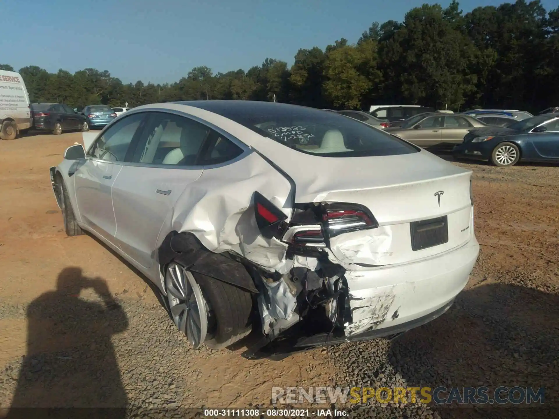 3 Photograph of a damaged car 5YJ3E1EBXLF513583 TESLA MODEL 3 2020