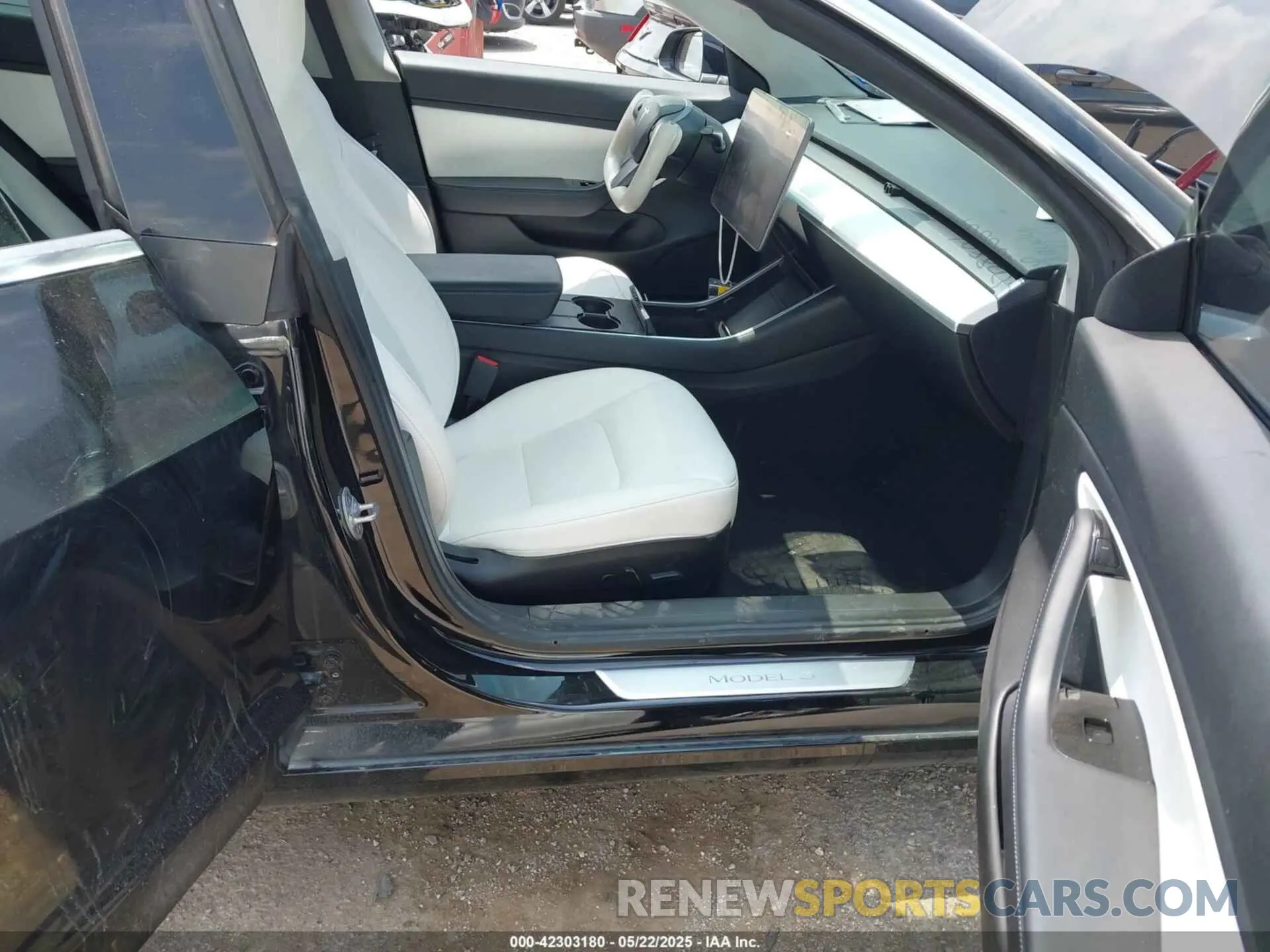 5 Photograph of a damaged car 5YJ3E1EBXLF628720 TESLA MODEL 3 2020