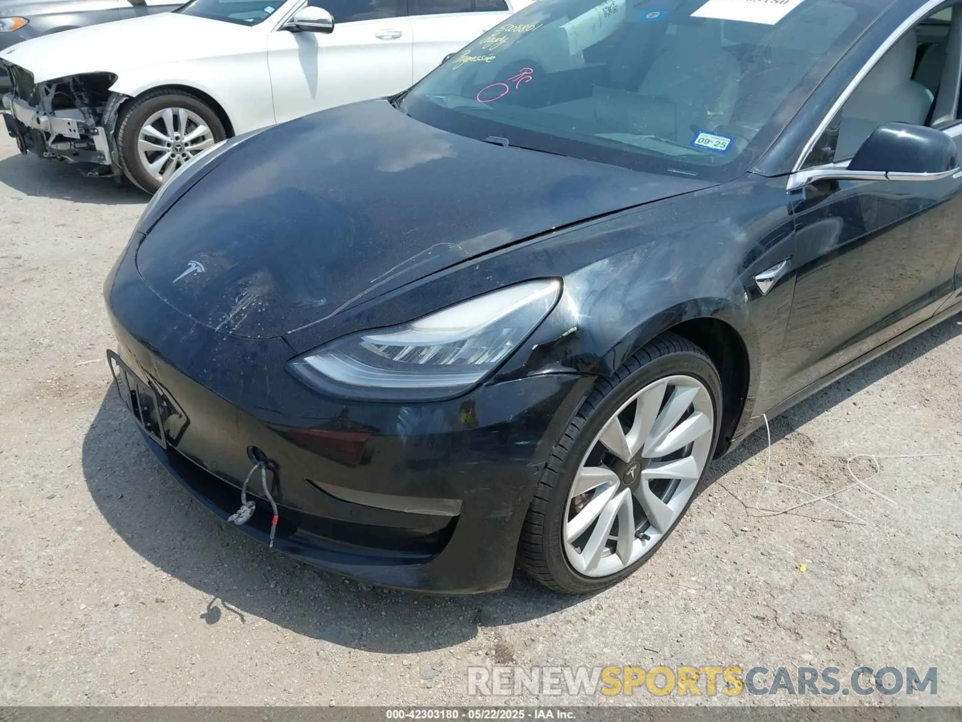 6 Photograph of a damaged car 5YJ3E1EBXLF628720 TESLA MODEL 3 2020