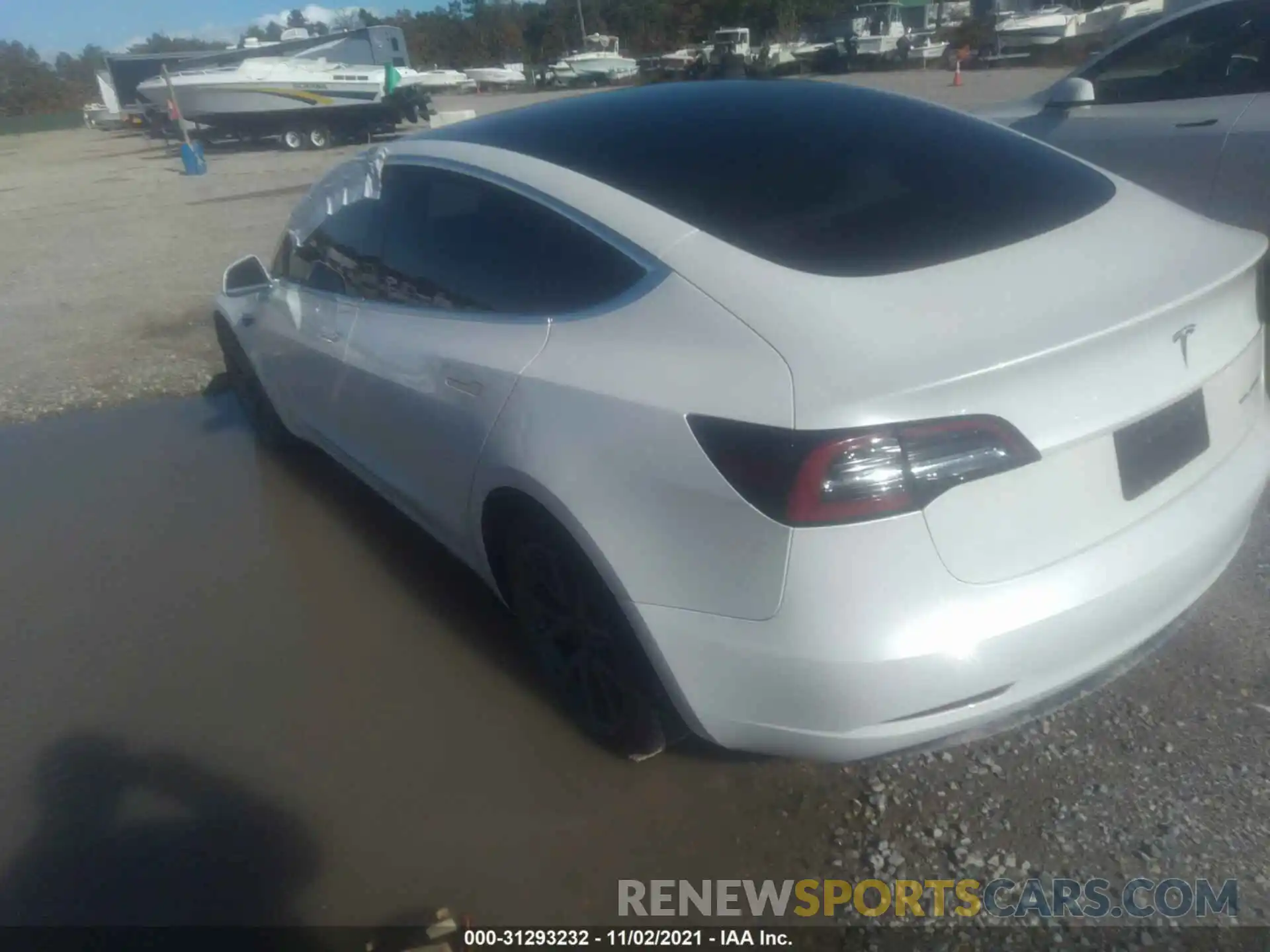 3 Photograph of a damaged car 5YJ3E1EBXLF639622 TESLA MODEL 3 2020