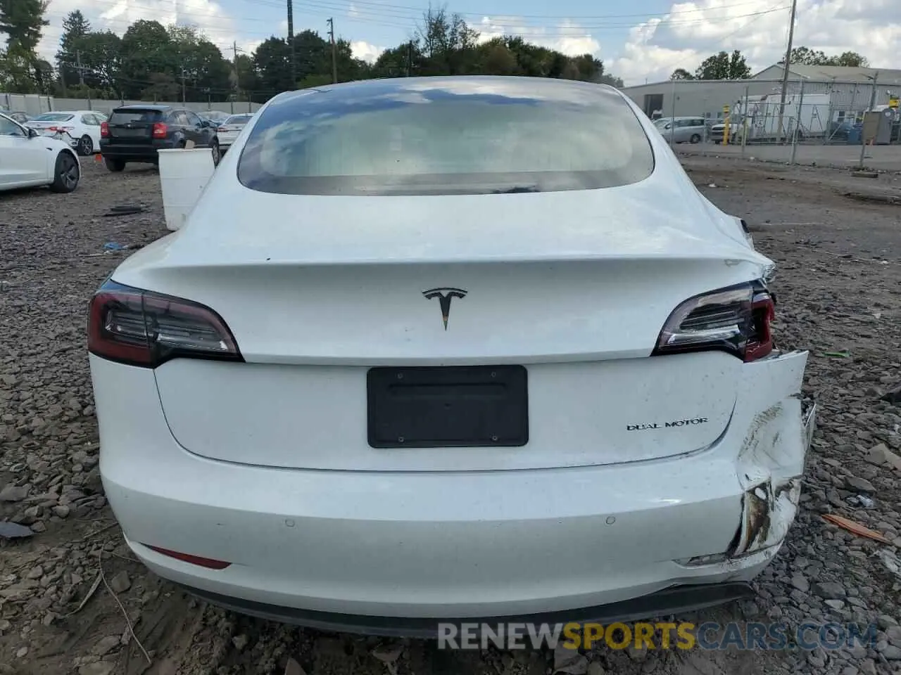 6 Photograph of a damaged car 5YJ3E1EBXLF639667 TESLA MODEL 3 2020