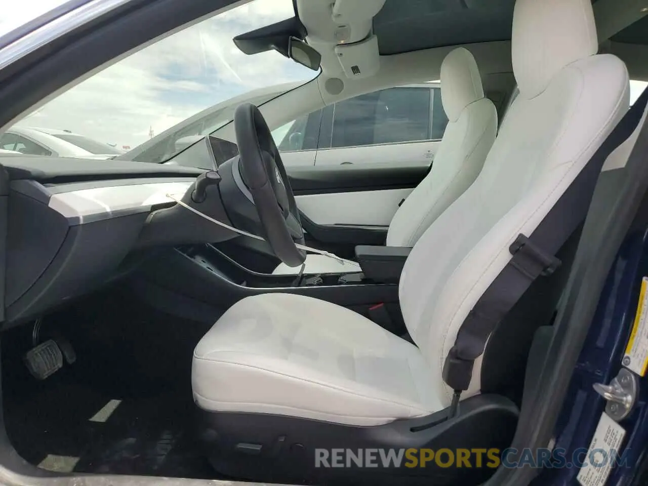 7 Photograph of a damaged car 5YJ3E1EBXLF640303 TESLA MODEL 3 2020