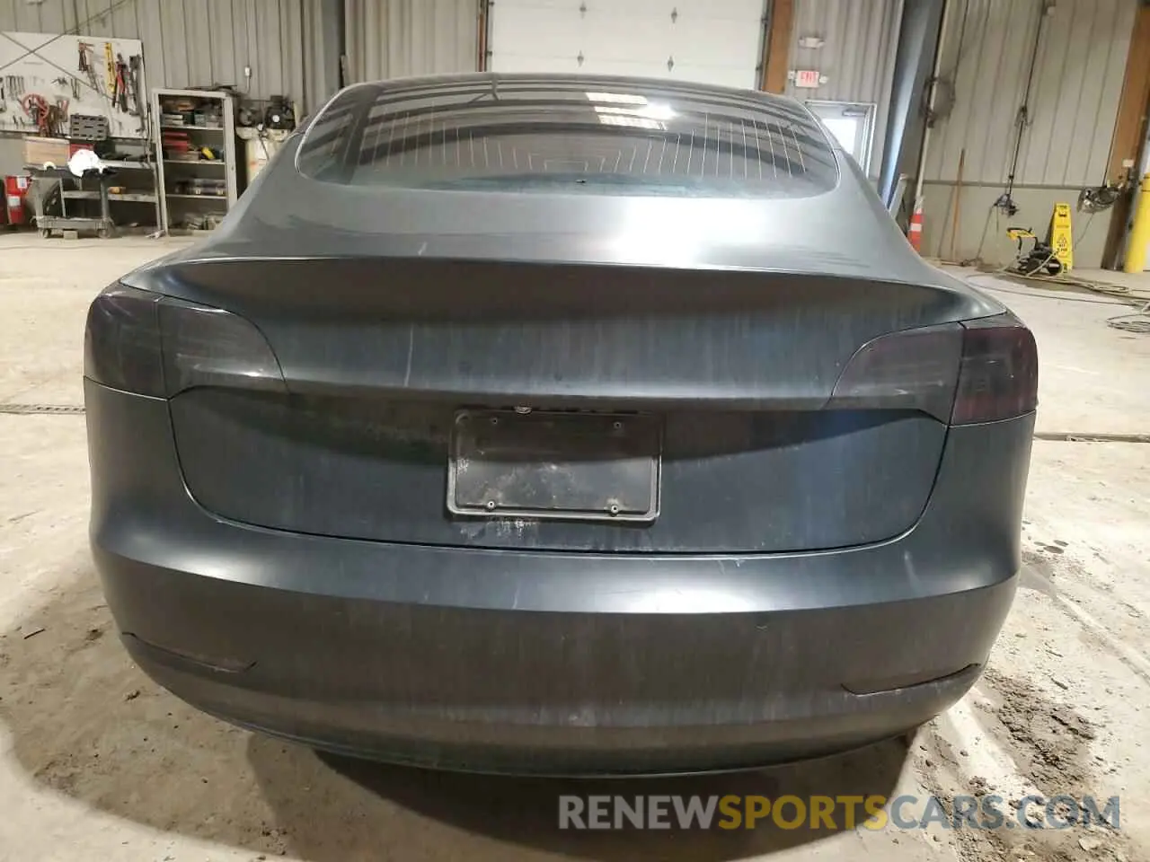6 Photograph of a damaged car 5YJ3E1EBXLF650801 TESLA MODEL 3 2020