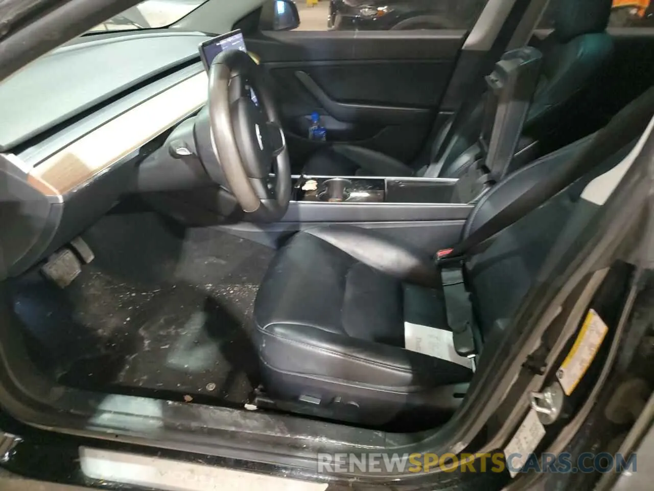 7 Photograph of a damaged car 5YJ3E1EBXLF650801 TESLA MODEL 3 2020