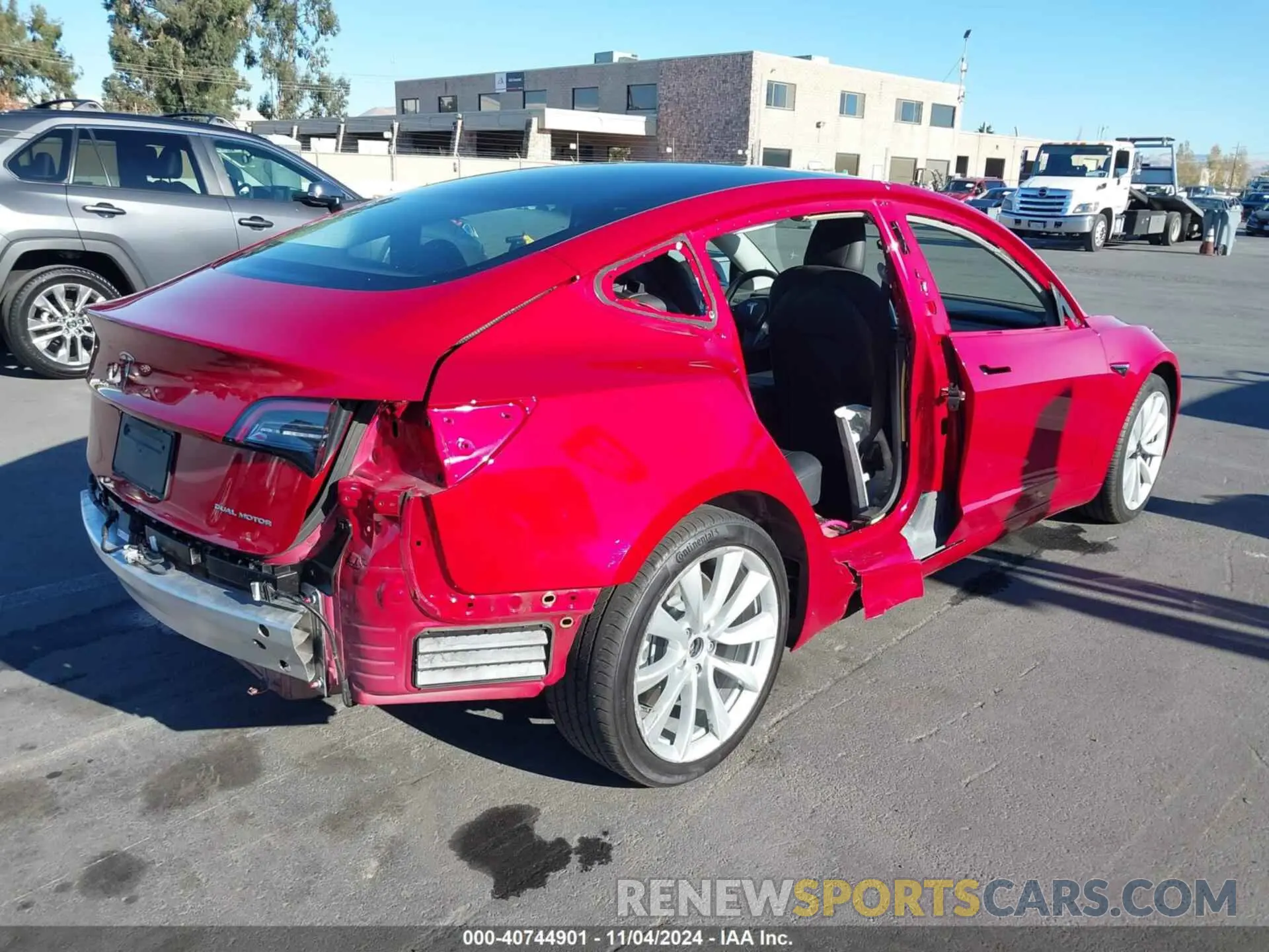 4 Photograph of a damaged car 5YJ3E1EBXLF651026 TESLA MODEL 3 2020