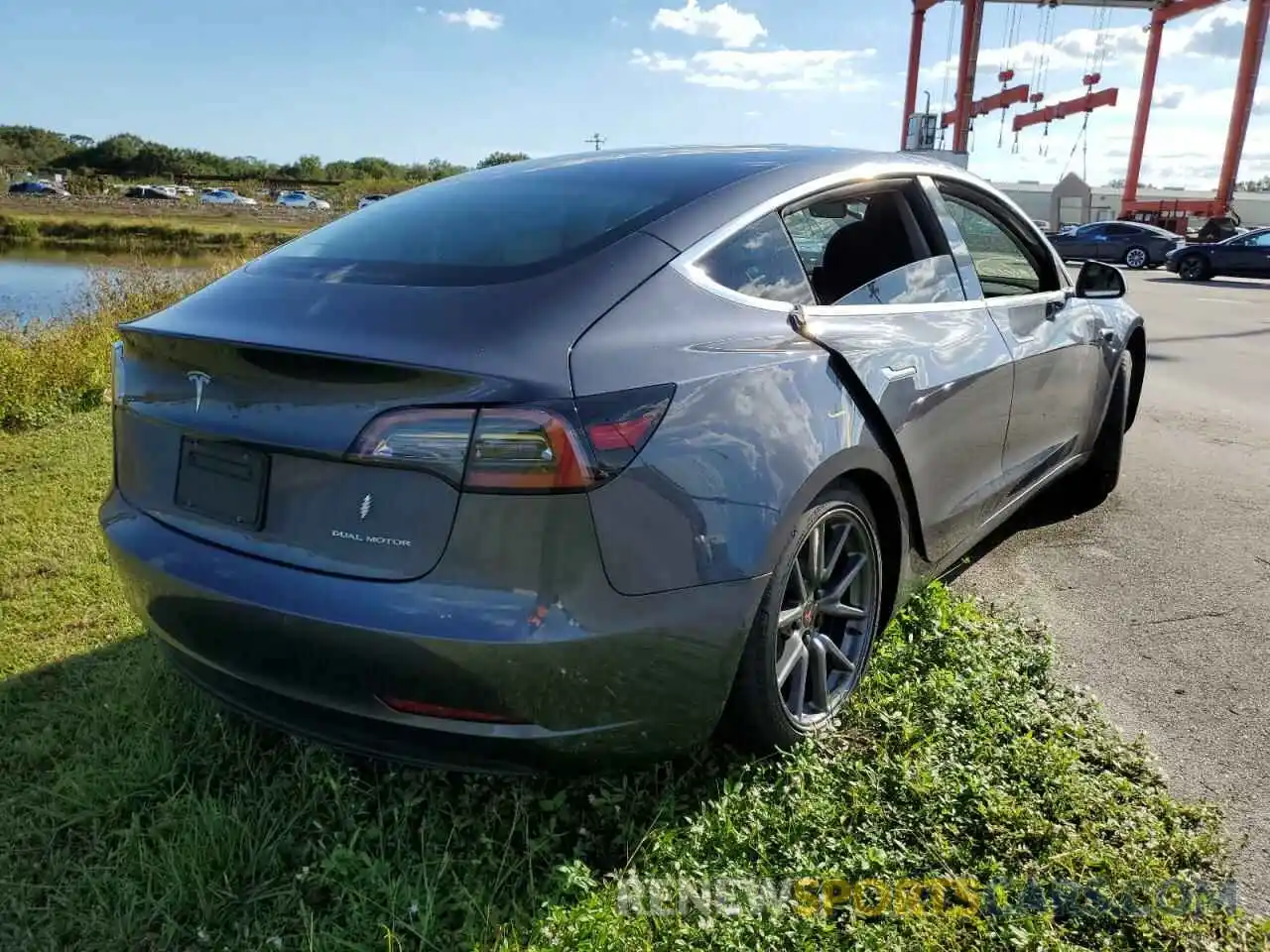 4 Photograph of a damaged car 5YJ3E1EBXLF663919 TESLA MODEL 3 2020