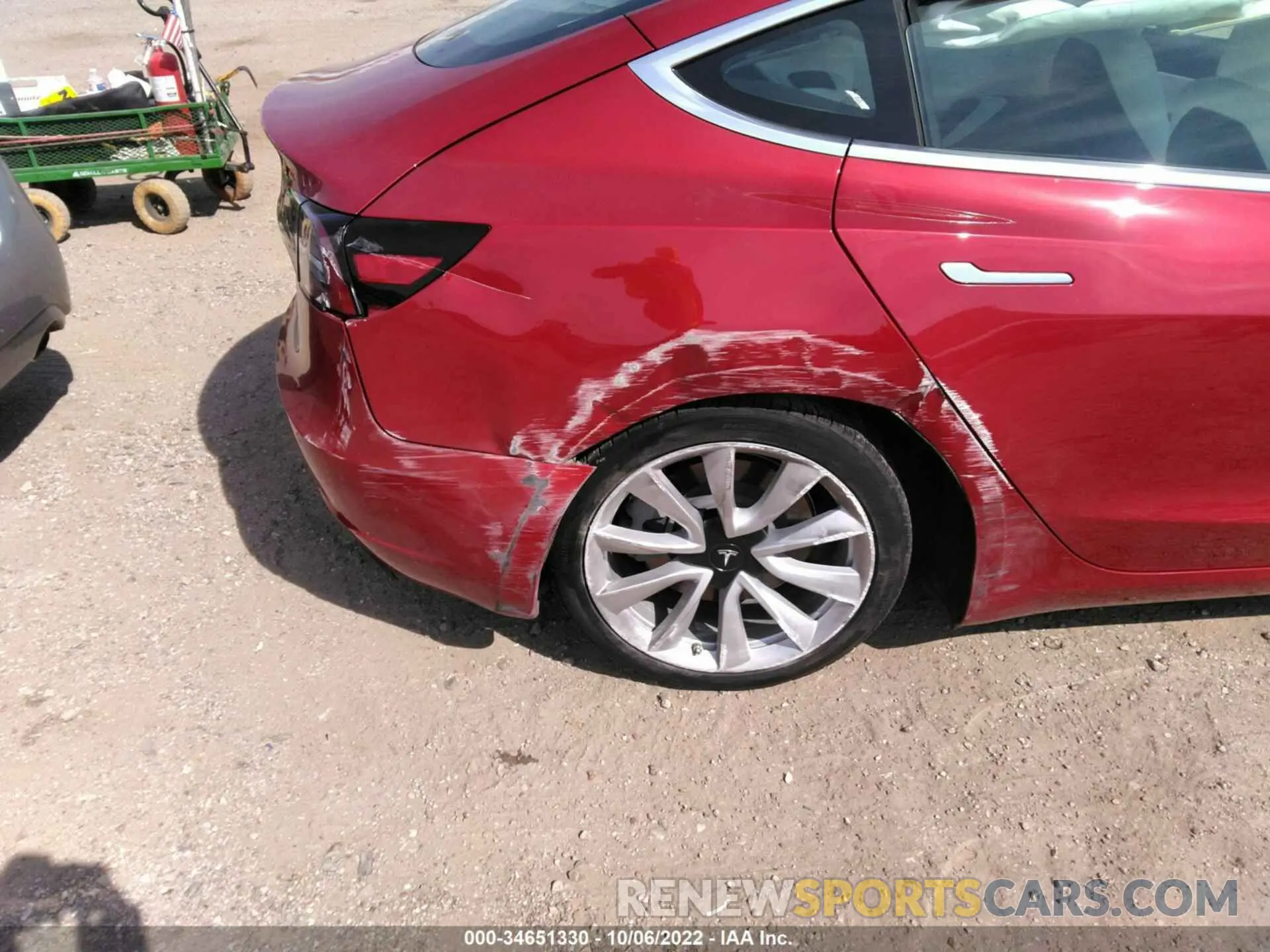 6 Photograph of a damaged car 5YJ3E1EBXLF669042 TESLA MODEL 3 2020