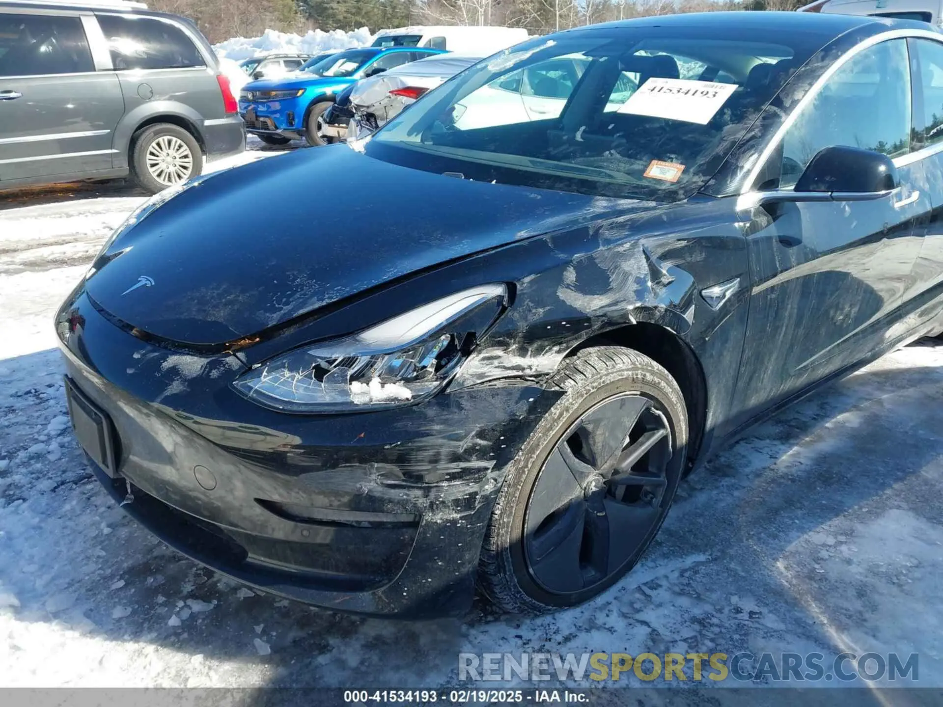 6 Photograph of a damaged car 5YJ3E1EBXLF710463 TESLA MODEL 3 2020