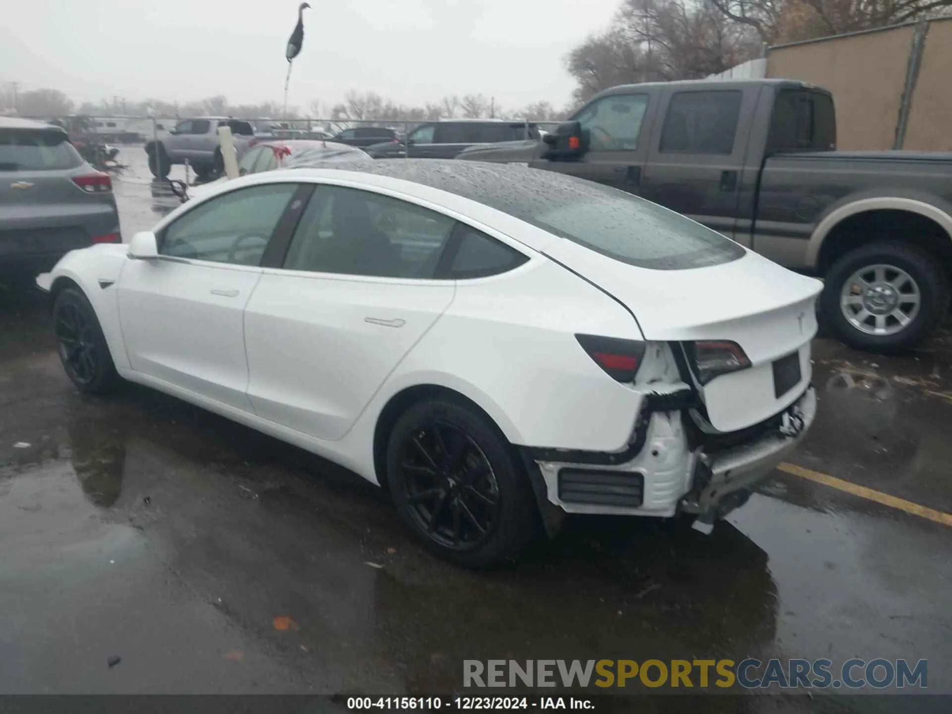 3 Photograph of a damaged car 5YJ3E1EBXLF711483 TESLA MODEL 3 2020