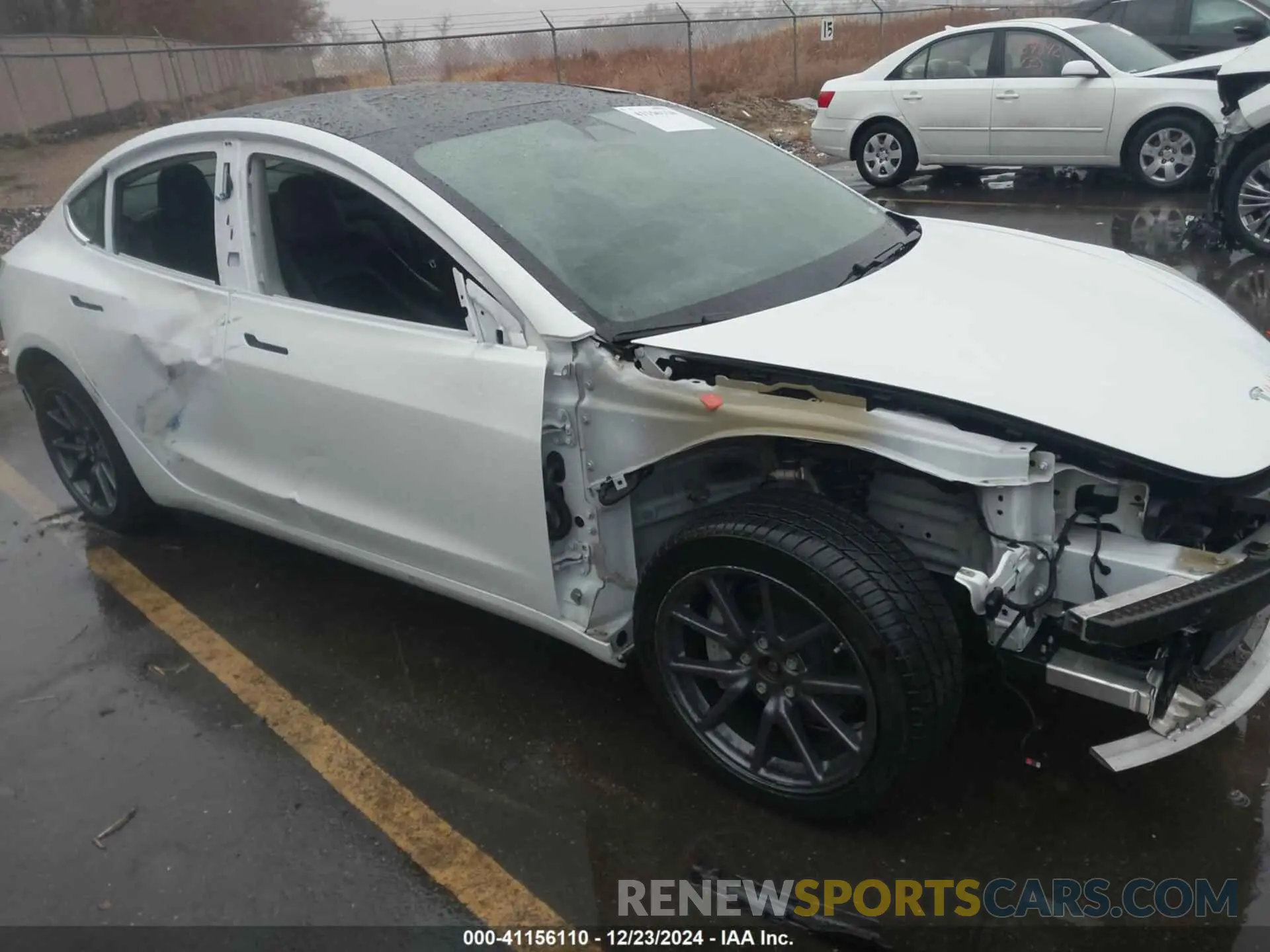 6 Photograph of a damaged car 5YJ3E1EBXLF711483 TESLA MODEL 3 2020