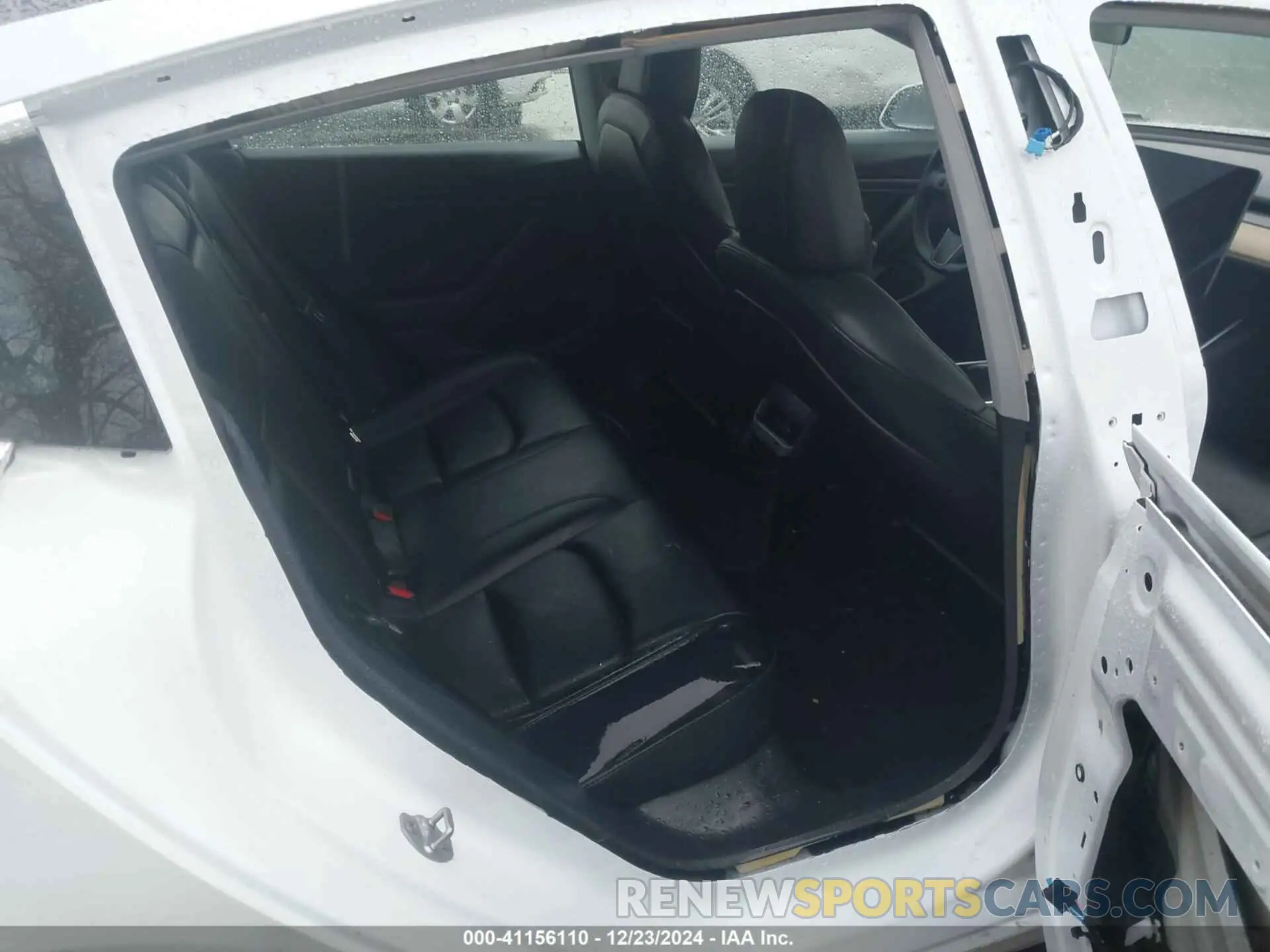 8 Photograph of a damaged car 5YJ3E1EBXLF711483 TESLA MODEL 3 2020