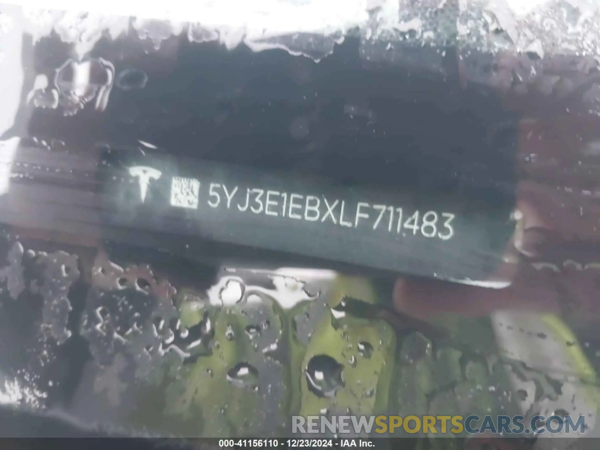 9 Photograph of a damaged car 5YJ3E1EBXLF711483 TESLA MODEL 3 2020