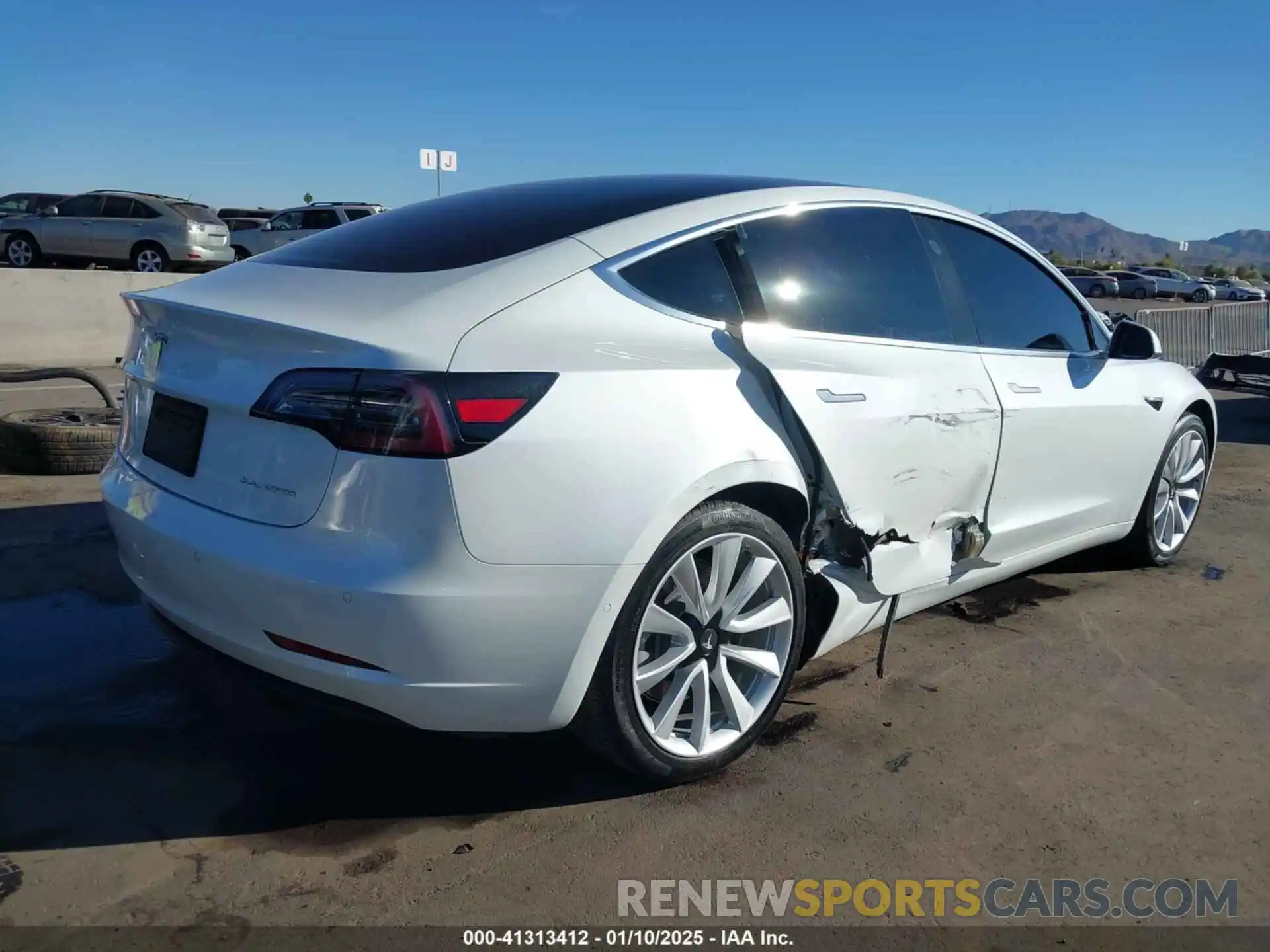 6 Photograph of a damaged car 5YJ3E1EBXLF713024 TESLA MODEL 3 2020