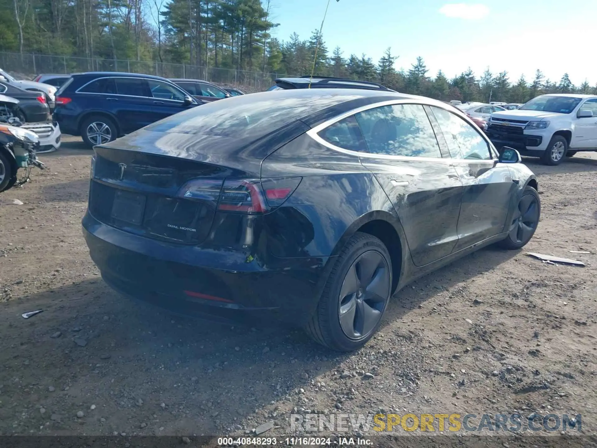 4 Photograph of a damaged car 5YJ3E1EBXLF764085 TESLA MODEL 3 2020