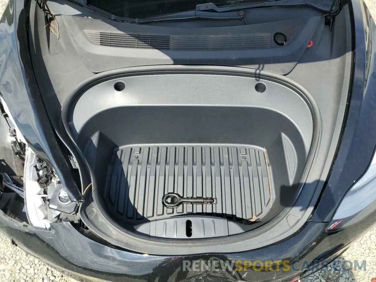 11 Photograph of a damaged car 5YJ3E1EBXLF794624 TESLA MODEL 3 2020
