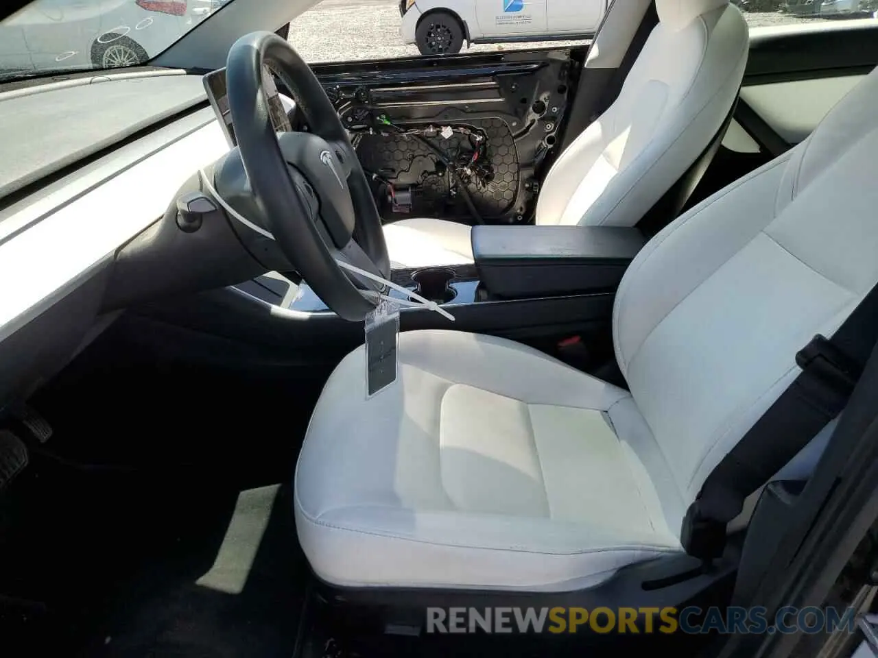 7 Photograph of a damaged car 5YJ3E1EBXLF795689 TESLA MODEL 3 2020