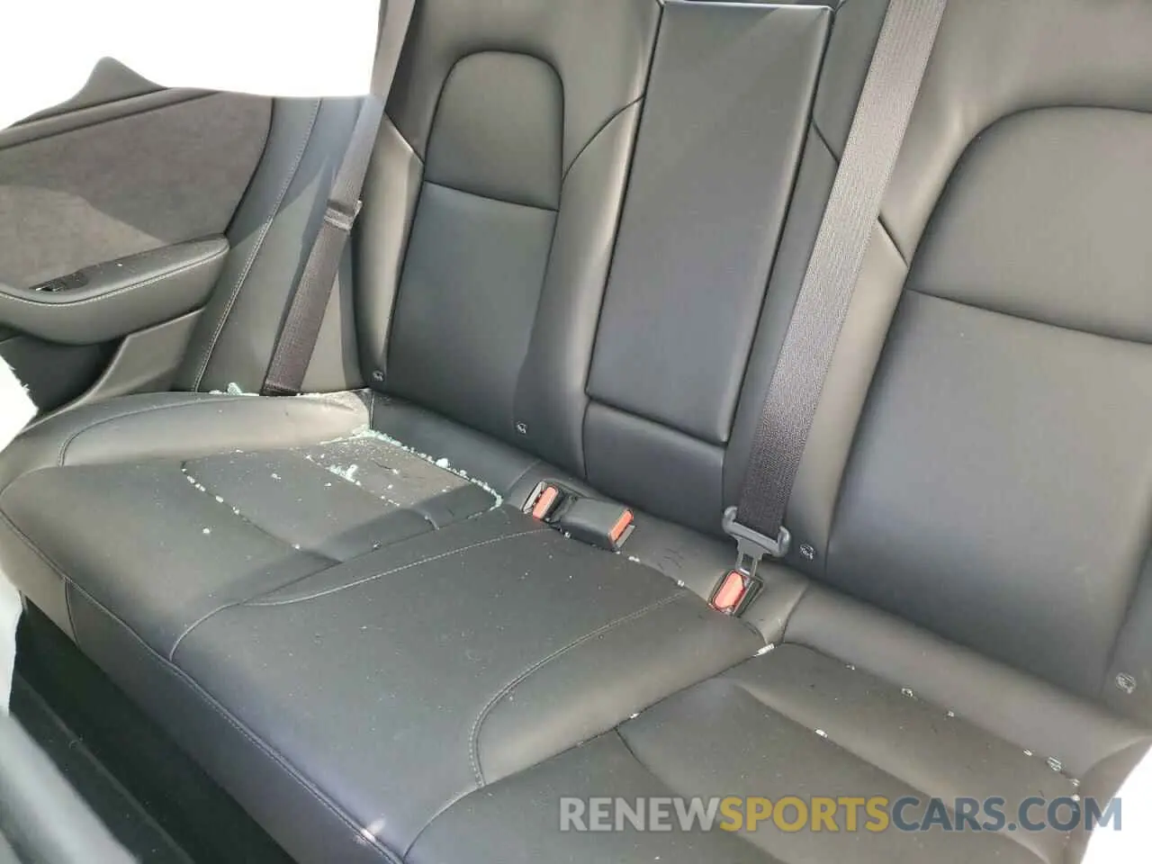 10 Photograph of a damaged car 5YJ3E1EBXLF802916 TESLA MODEL 3 2020