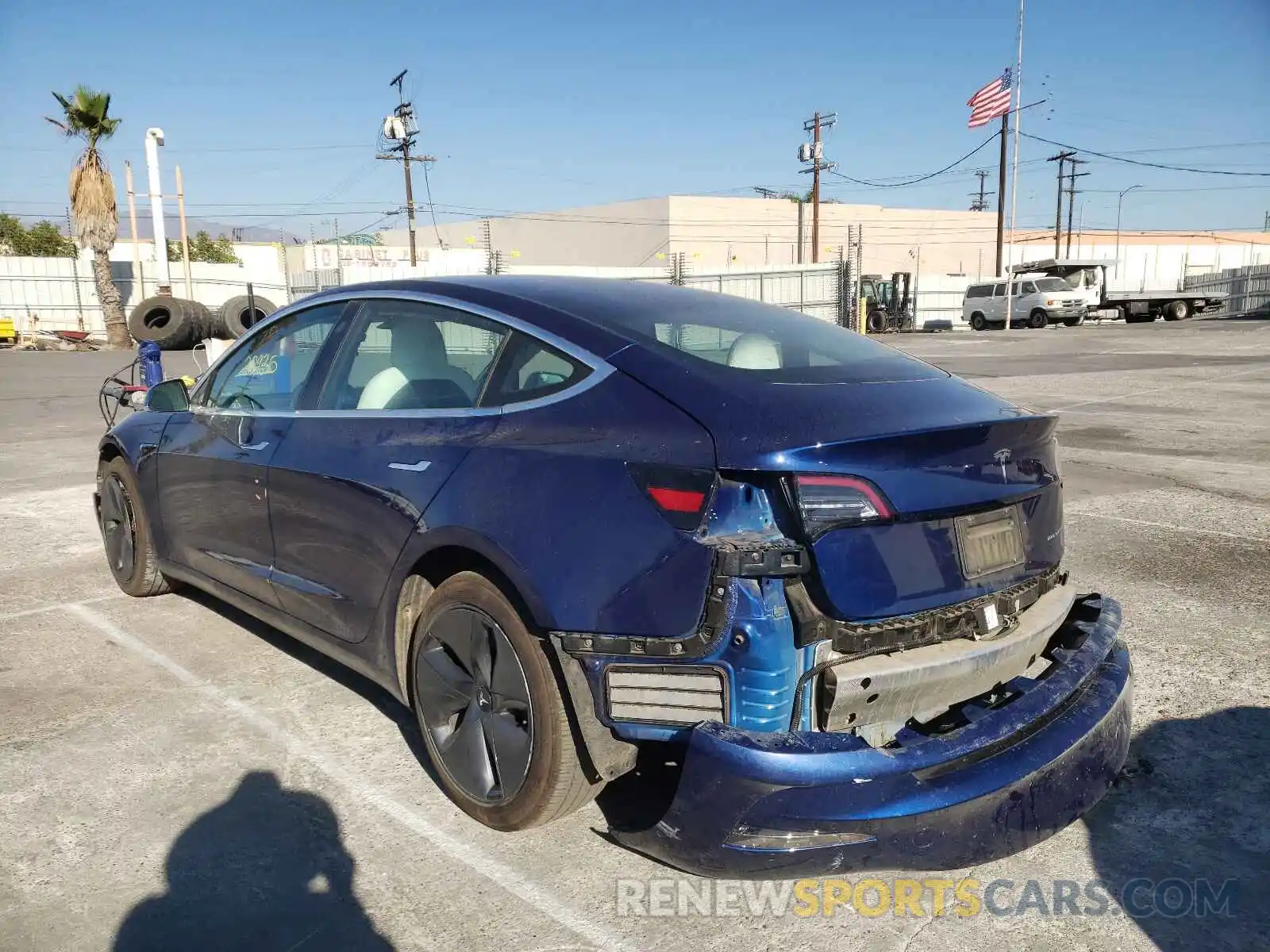 3 Photograph of a damaged car 5YJ3E1EBXLF806674 TESLA MODEL 3 2020