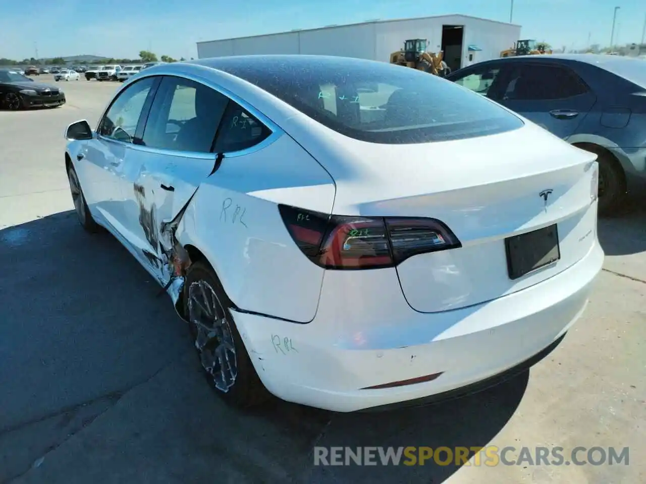 3 Photograph of a damaged car 5YJ3E1EBXLF807677 TESLA MODEL 3 2020