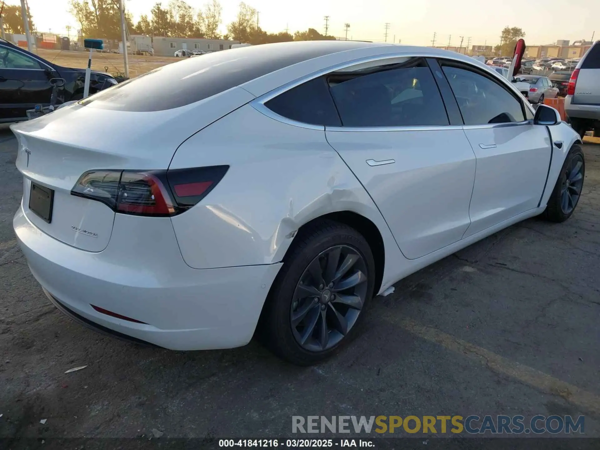 4 Photograph of a damaged car 5YJ3E1EC1LF602516 TESLA MODEL 3 2020