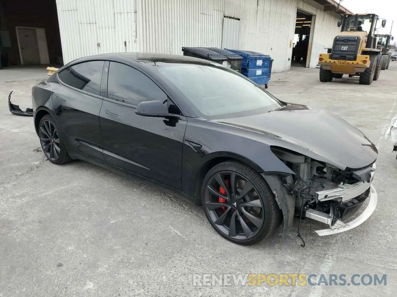 4 Photograph of a damaged car 5YJ3E1EC1LF746843 TESLA MODEL 3 2020