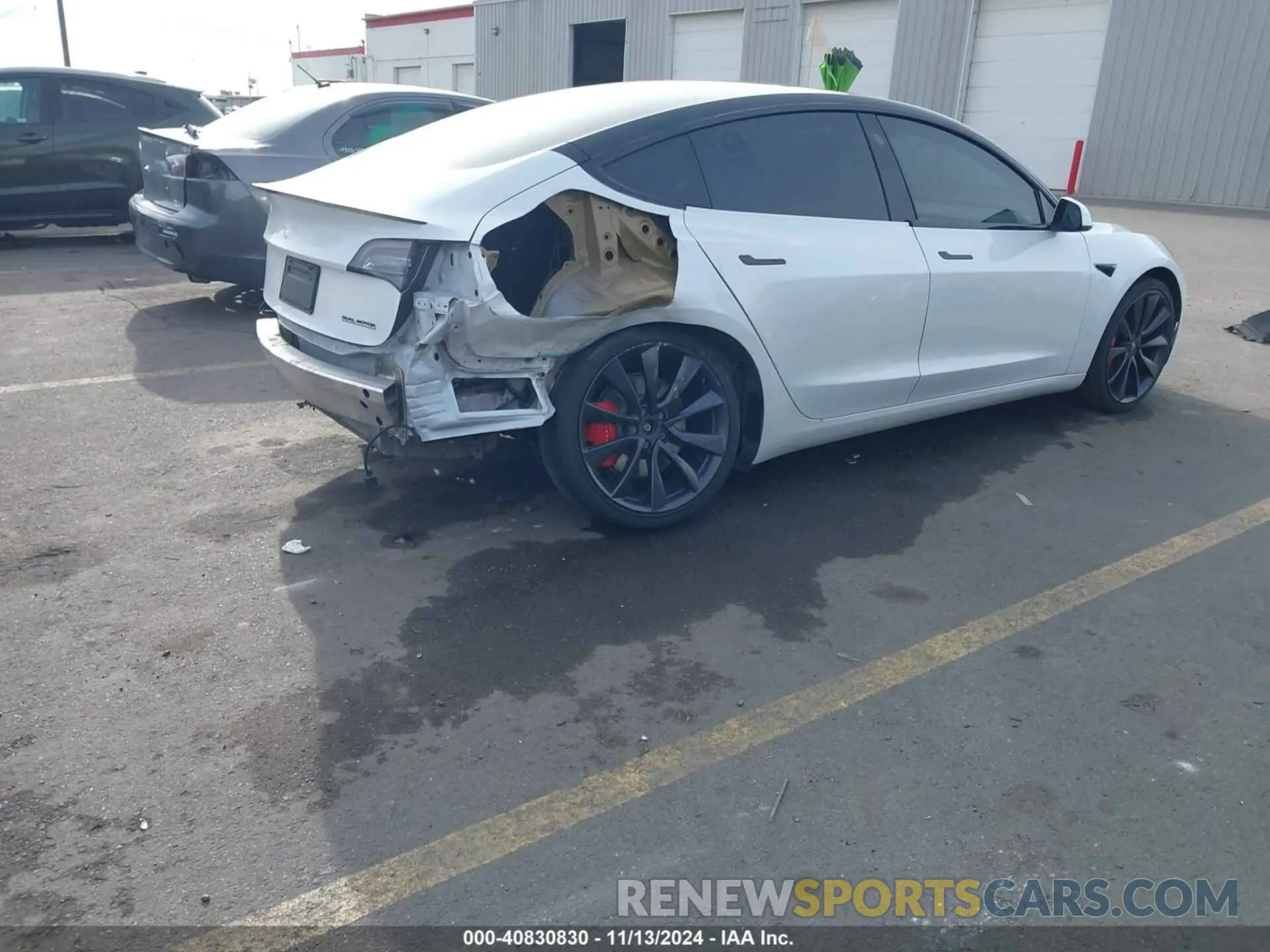 4 Photograph of a damaged car 5YJ3E1EC1LF807866 TESLA MODEL 3 2020