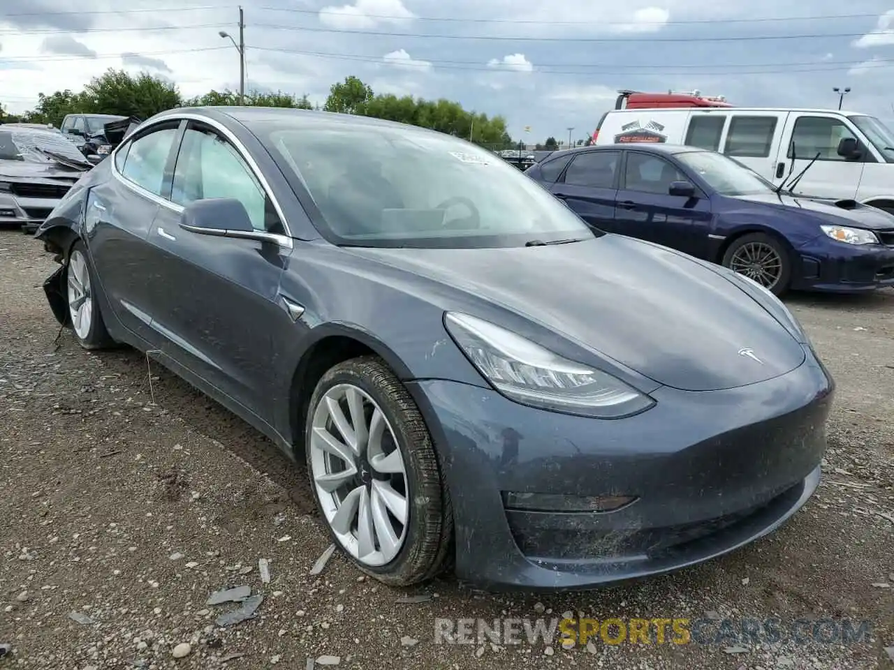 1 Photograph of a damaged car 5YJ3E1EC2LF586701 TESLA MODEL 3 2020