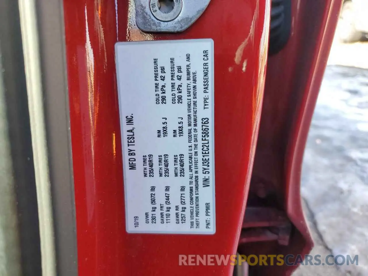 12 Photograph of a damaged car 5YJ3E1EC2LF586763 TESLA MODEL 3 2020