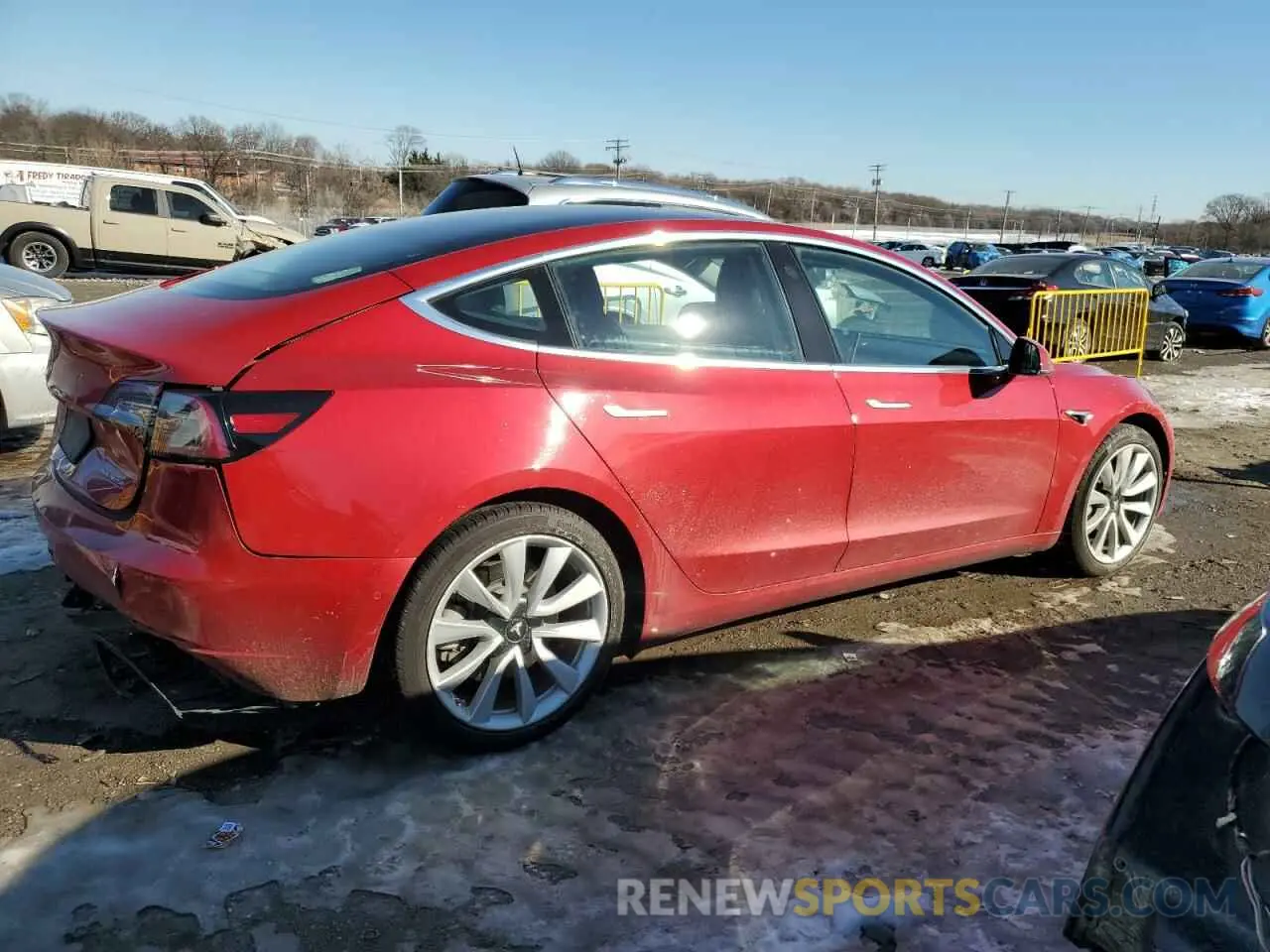 3 Photograph of a damaged car 5YJ3E1EC2LF586763 TESLA MODEL 3 2020