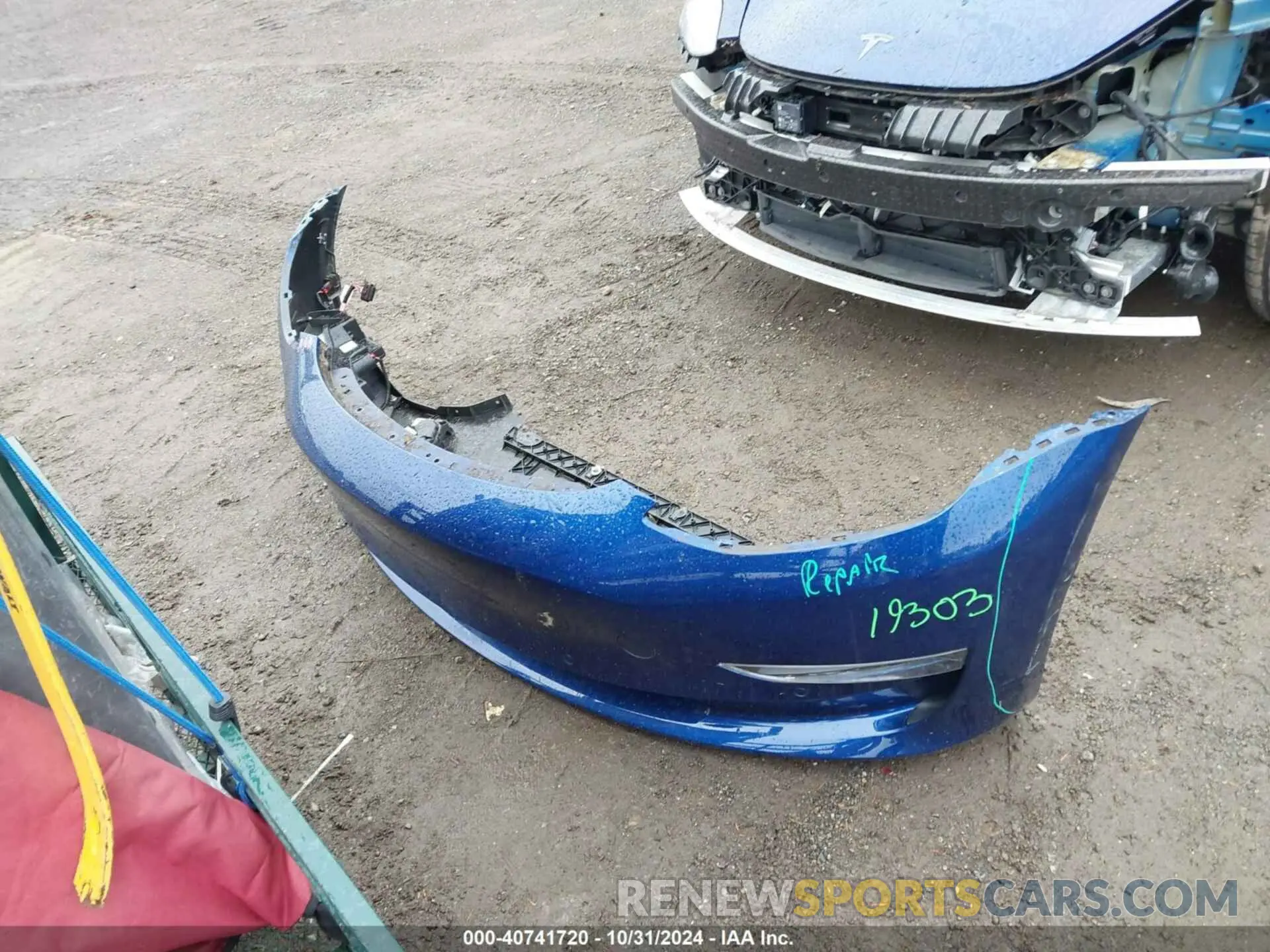 12 Photograph of a damaged car 5YJ3E1EC2LF586889 TESLA MODEL 3 2020