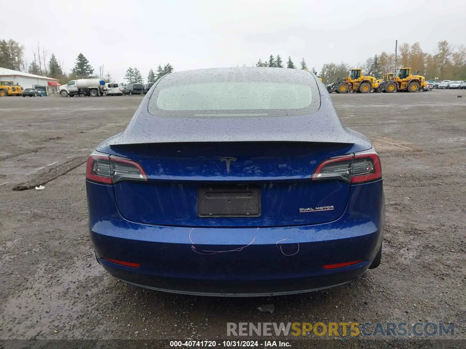 17 Photograph of a damaged car 5YJ3E1EC2LF586889 TESLA MODEL 3 2020