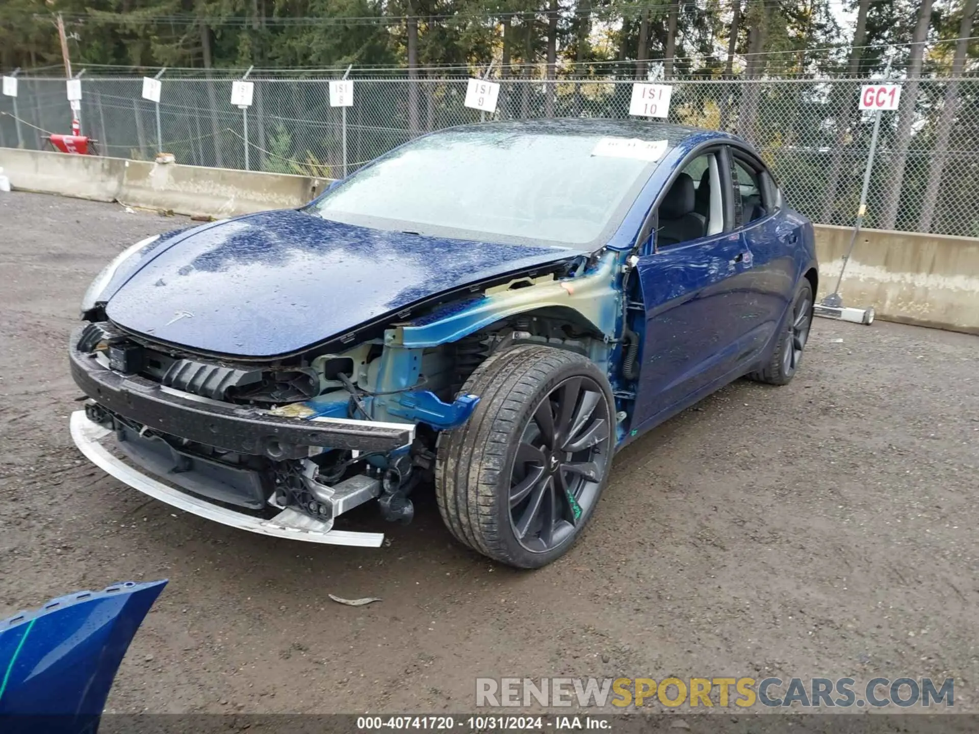 2 Photograph of a damaged car 5YJ3E1EC2LF586889 TESLA MODEL 3 2020