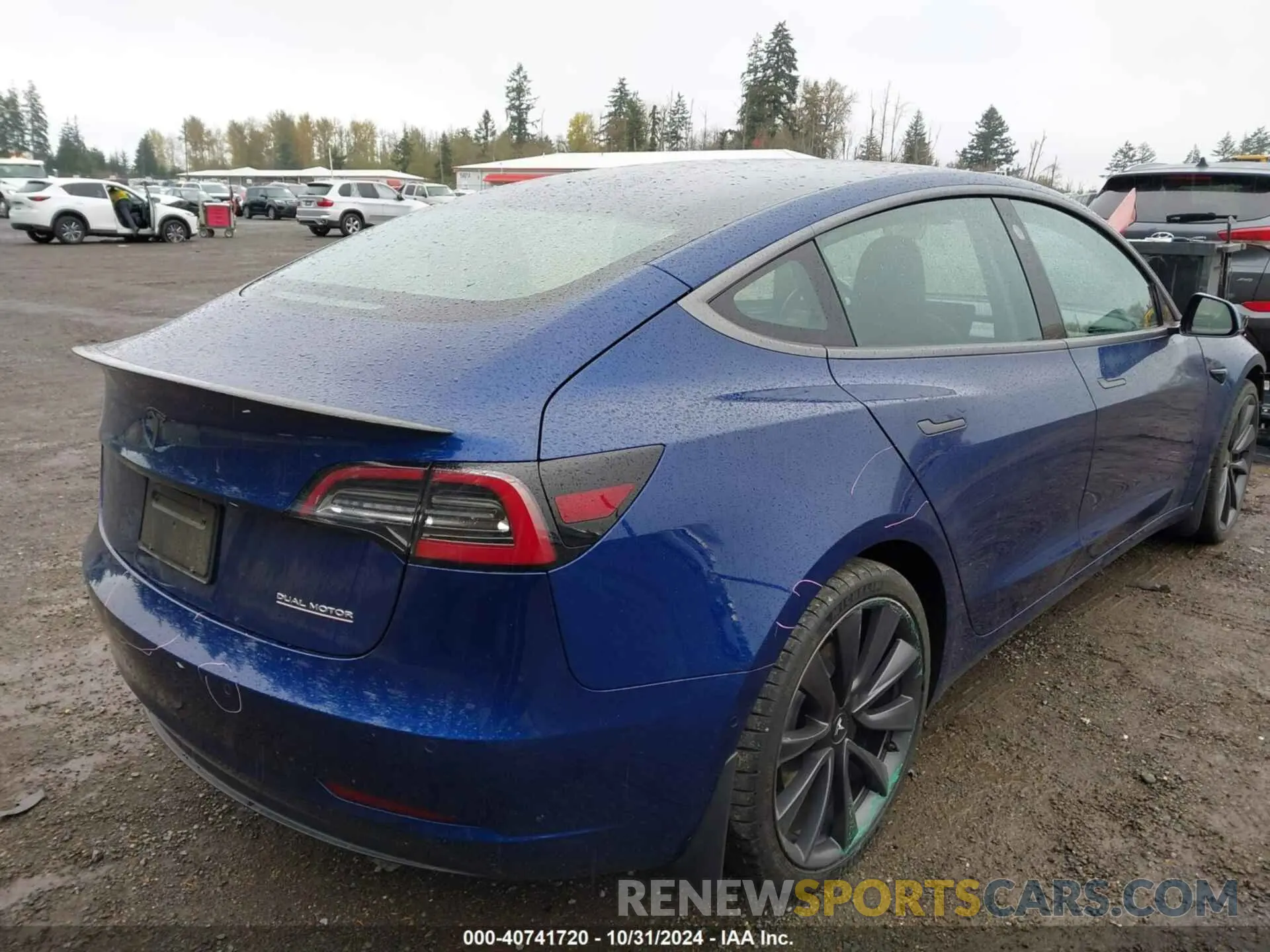 4 Photograph of a damaged car 5YJ3E1EC2LF586889 TESLA MODEL 3 2020