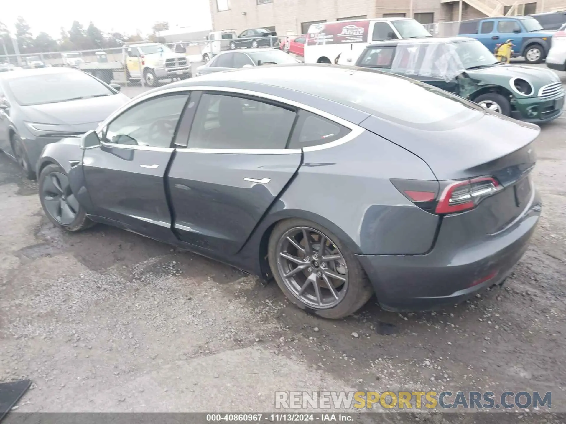 3 Photograph of a damaged car 5YJ3E1EC2LF601732 TESLA MODEL 3 2020