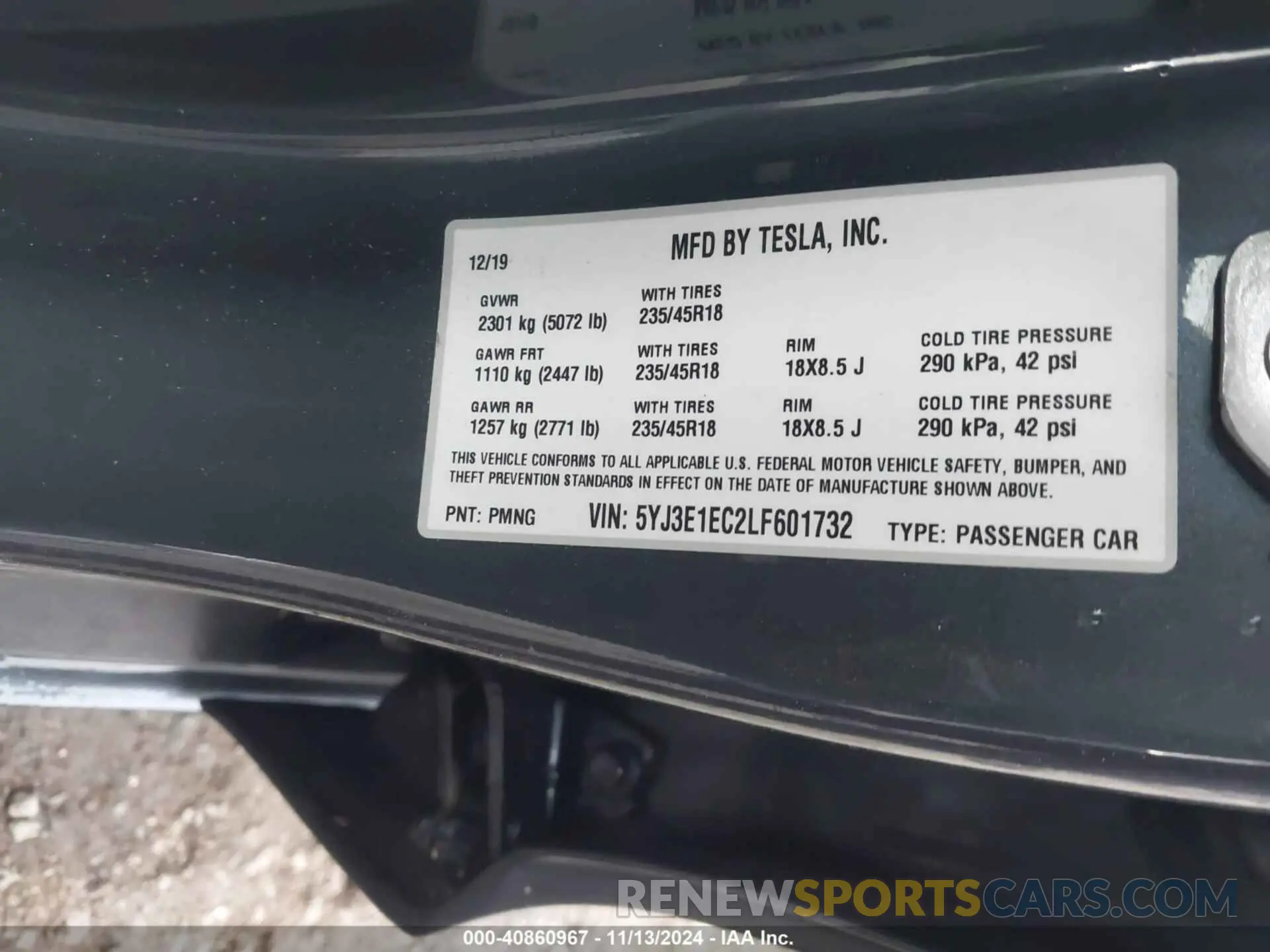 9 Photograph of a damaged car 5YJ3E1EC2LF601732 TESLA MODEL 3 2020