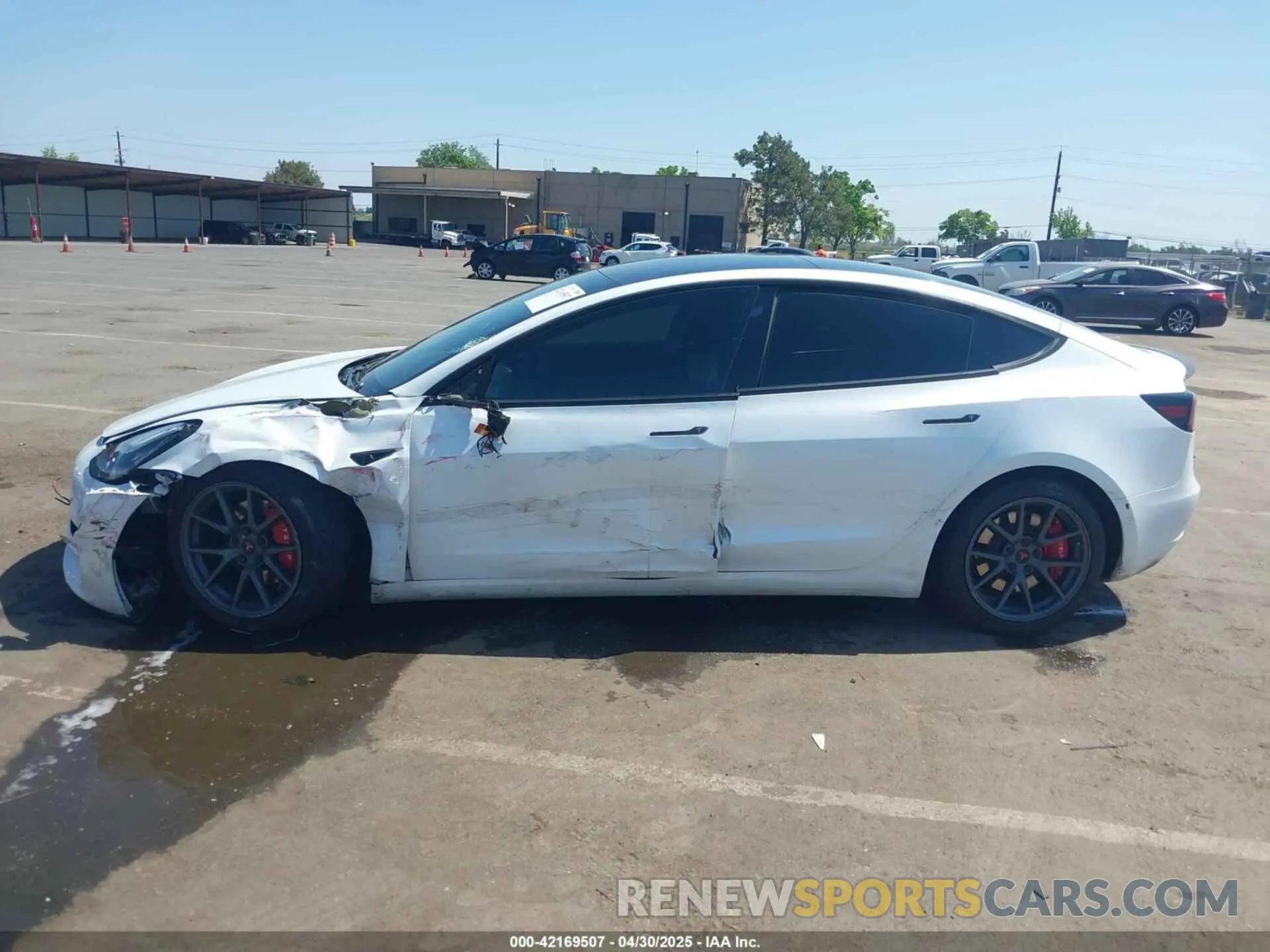 14 Photograph of a damaged car 5YJ3E1EC2LF601990 TESLA MODEL 3 2020