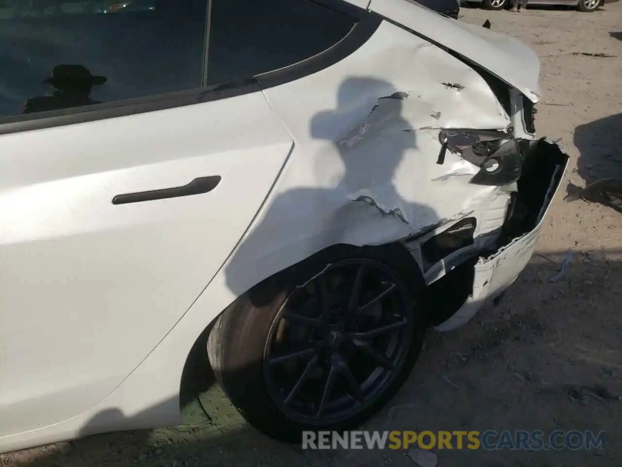 9 Photograph of a damaged car 5YJ3E1EC2LF602668 TESLA MODEL 3 2020