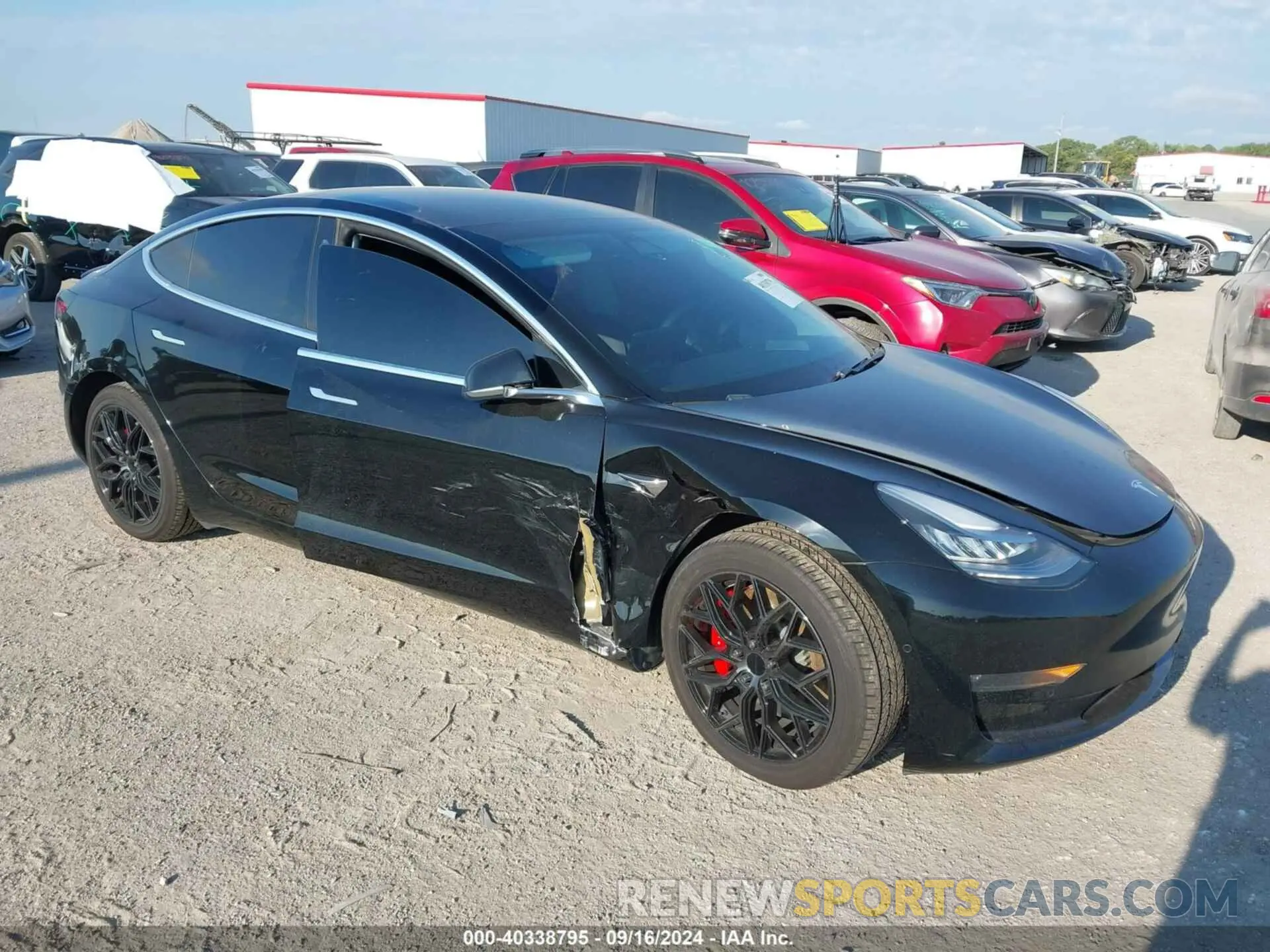 1 Photograph of a damaged car 5YJ3E1EC2LF602850 TESLA MODEL 3 2020