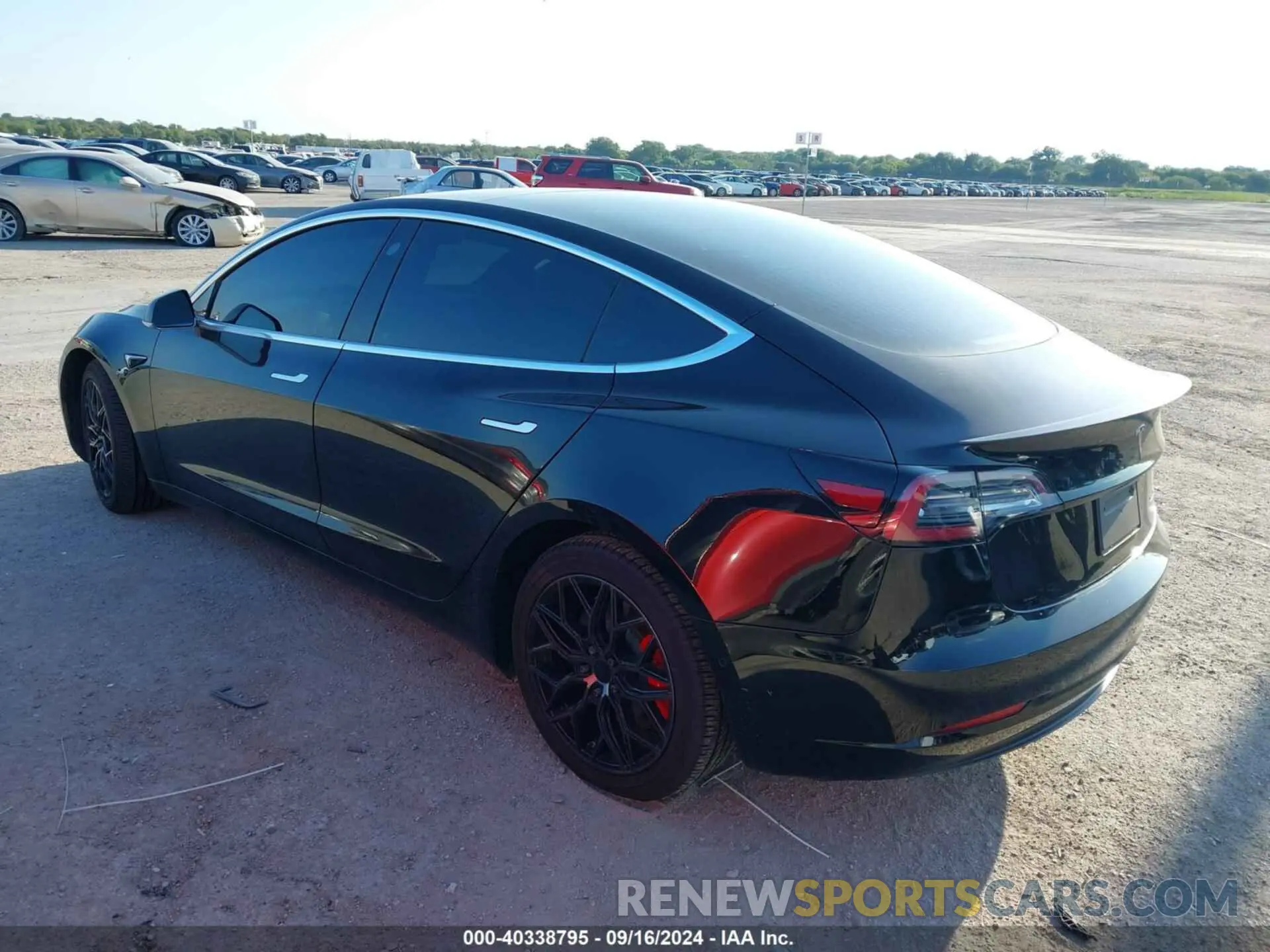 3 Photograph of a damaged car 5YJ3E1EC2LF602850 TESLA MODEL 3 2020