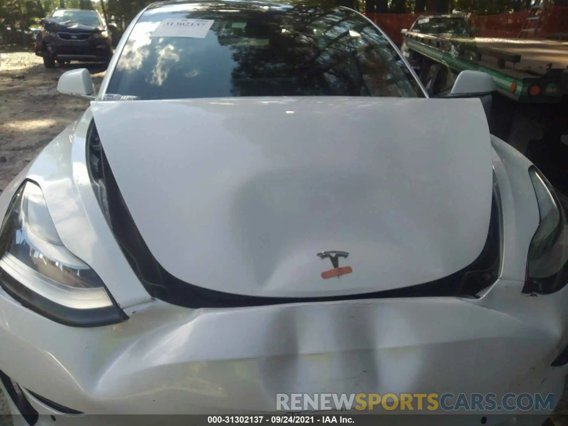 10 Photograph of a damaged car 5YJ3E1EC2LF603254 TESLA MODEL 3 2020